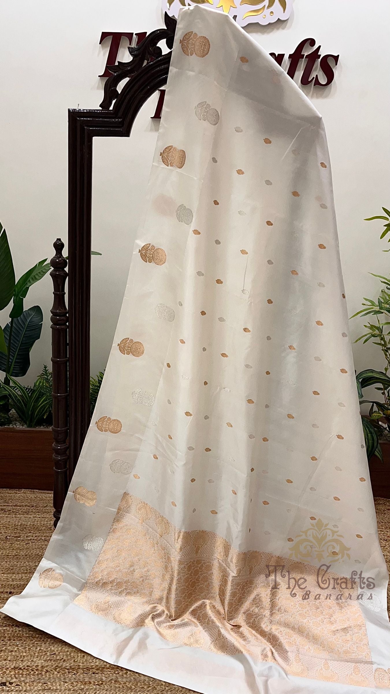 Pure  Mango Silk Handloom Banarasi Saree