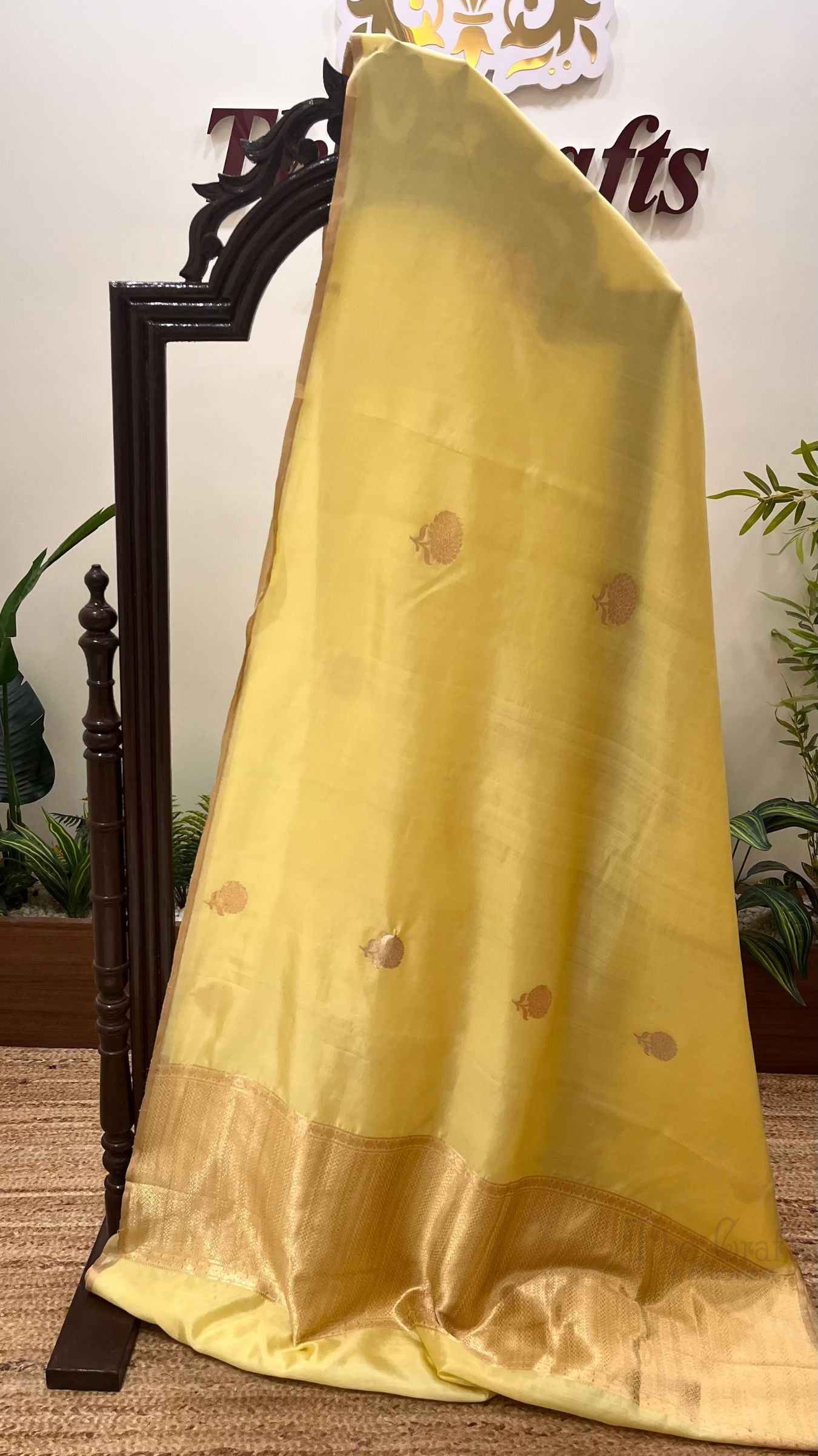Pure  Mango Silk Handloom Banarasi Saree
