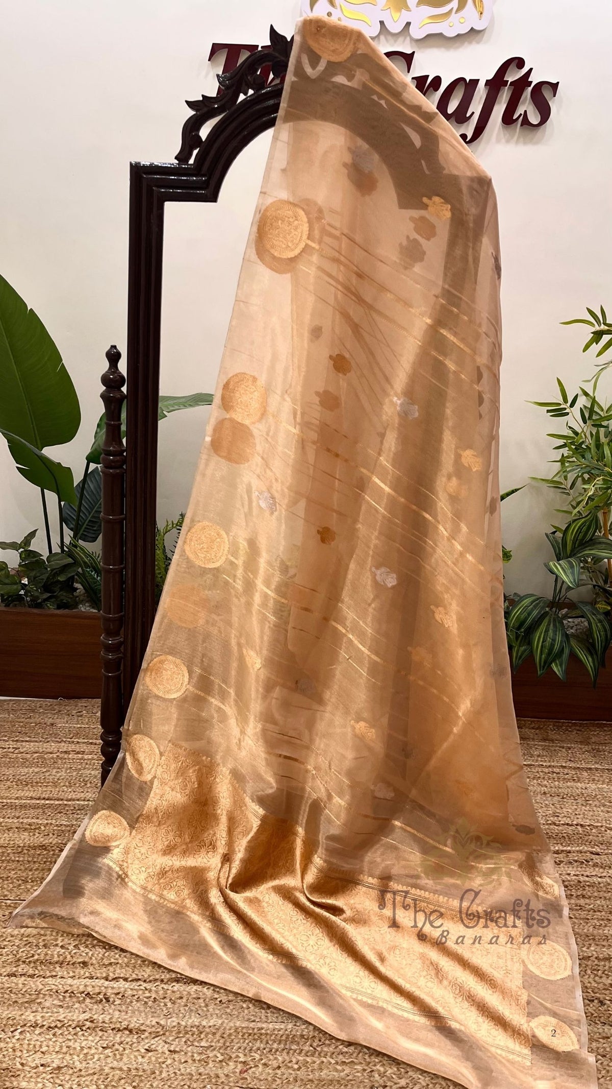 Pure Kora Tissue Silk Handloom Banarasi Saree- Kadhua Motifs