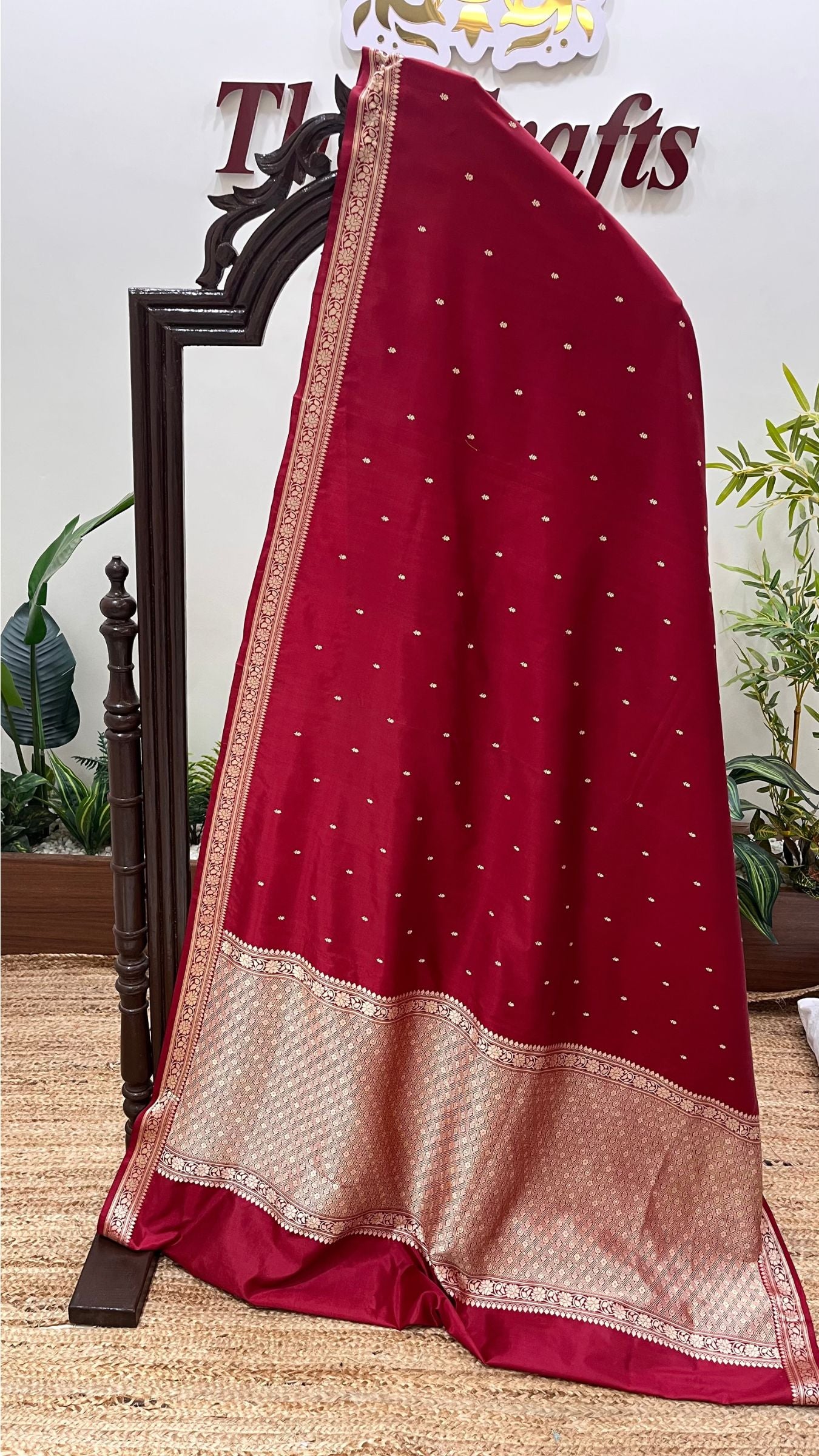 Pure Katan Silk Handloom Banarasi Saree - Resham Chunri Buti