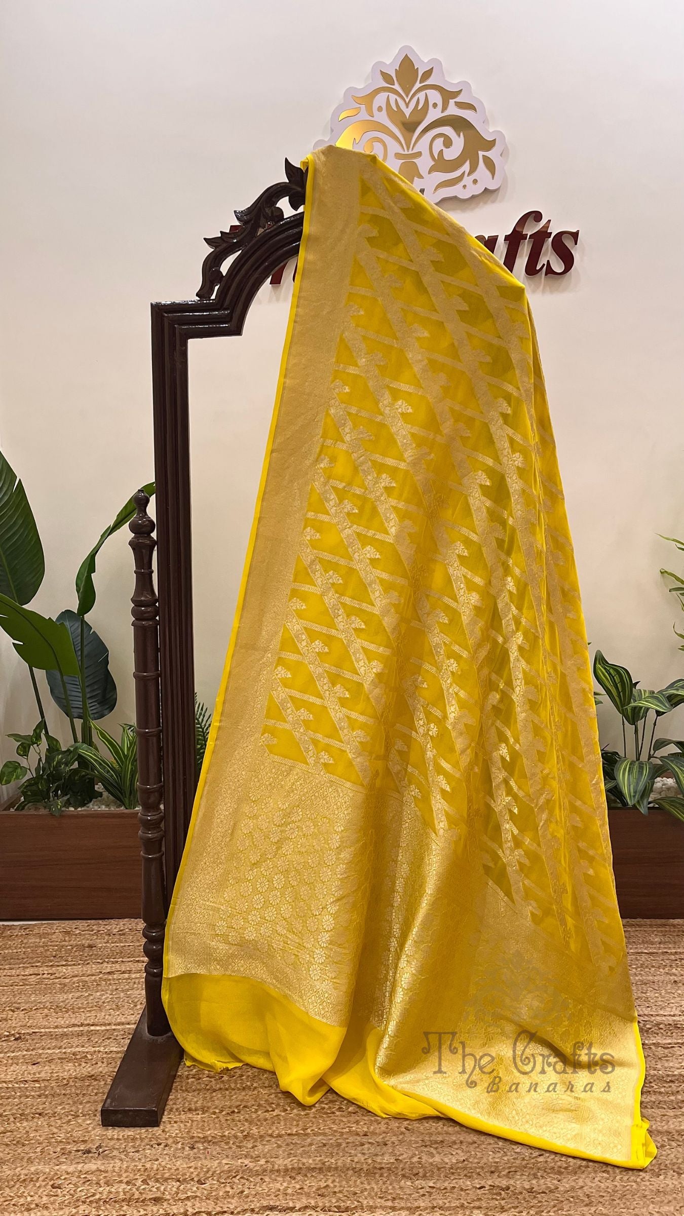 Khaddi Georgette Banarasi Saree - Water Zari