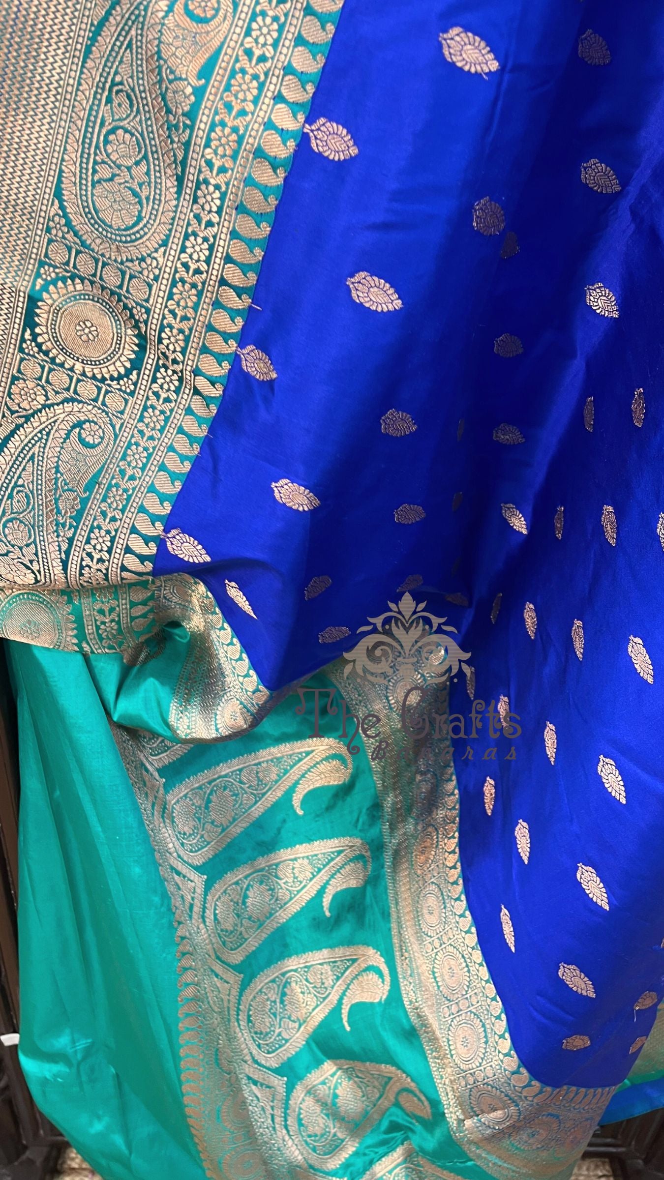 Pure Katan Silk Handloom Banarasi Saree - Kadhua Buti