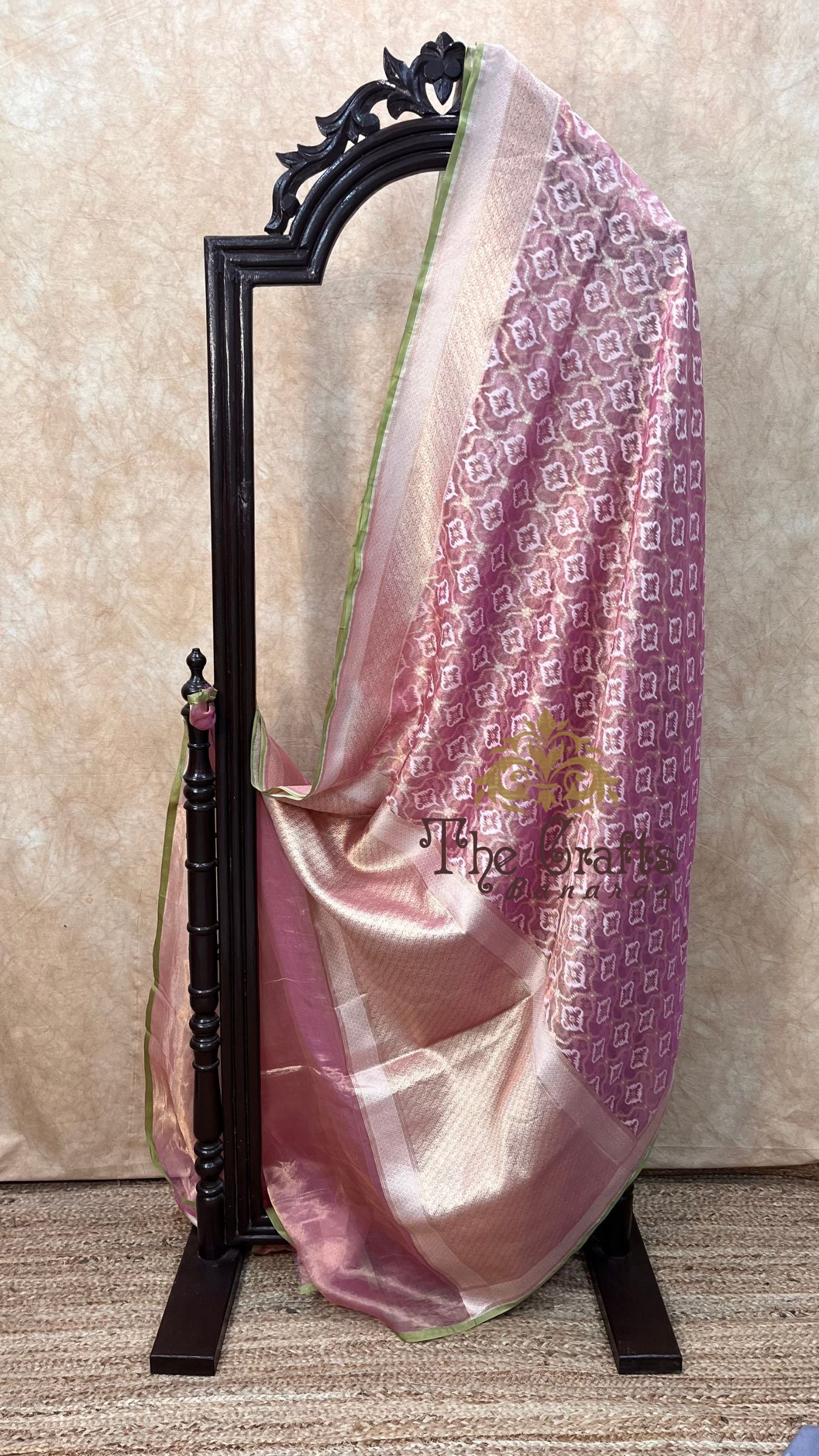 Pure Tissue Silk Handloom Banarasi Saree - Reshmi Zari