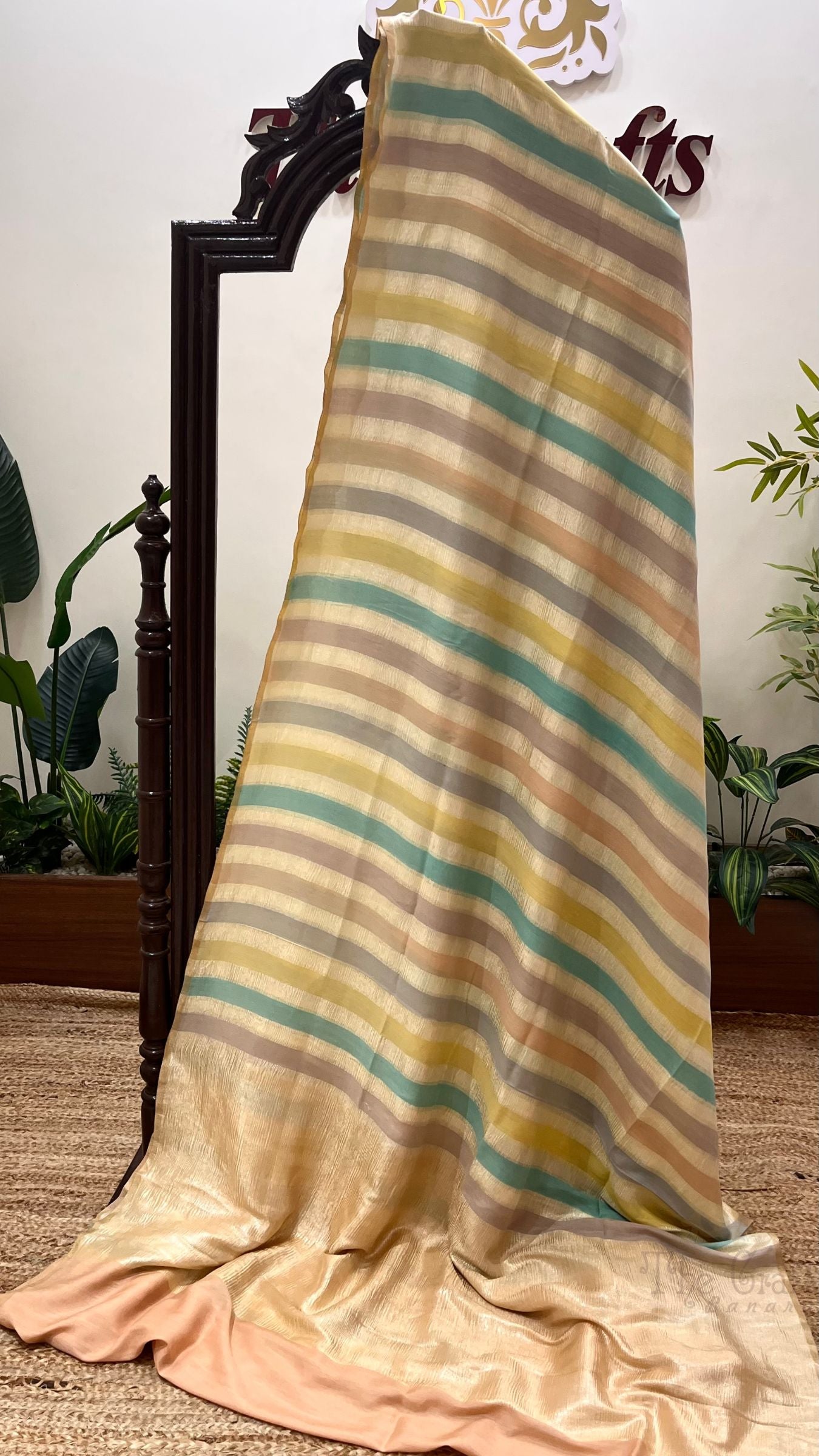 Pure Munga Crush Tissue Silk Banarasi Saree