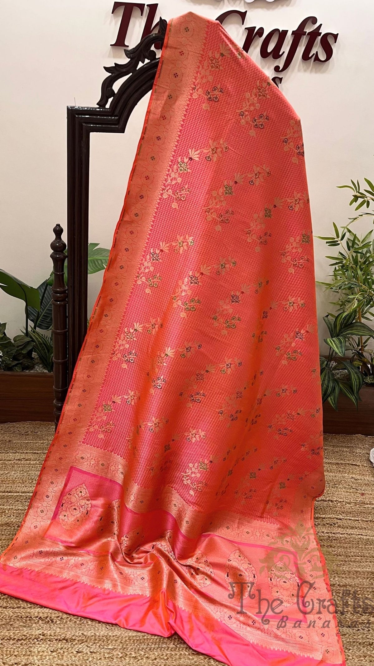 Pure Katan Silk Handloom Banarasi Saree - Tanchui Brocade Meena