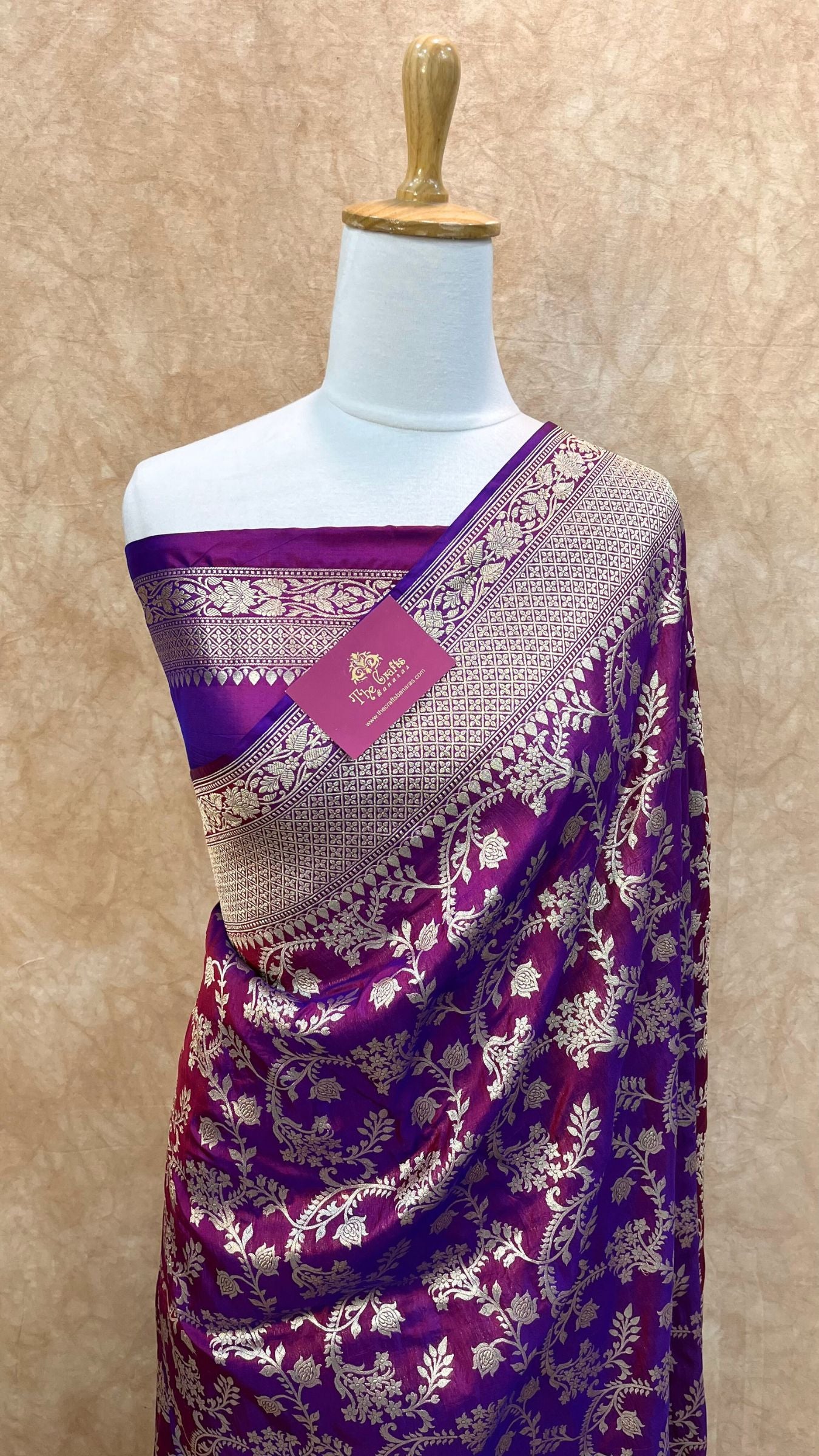 Pure Katan Silk Handloom Banarasi Saree - Jaal work