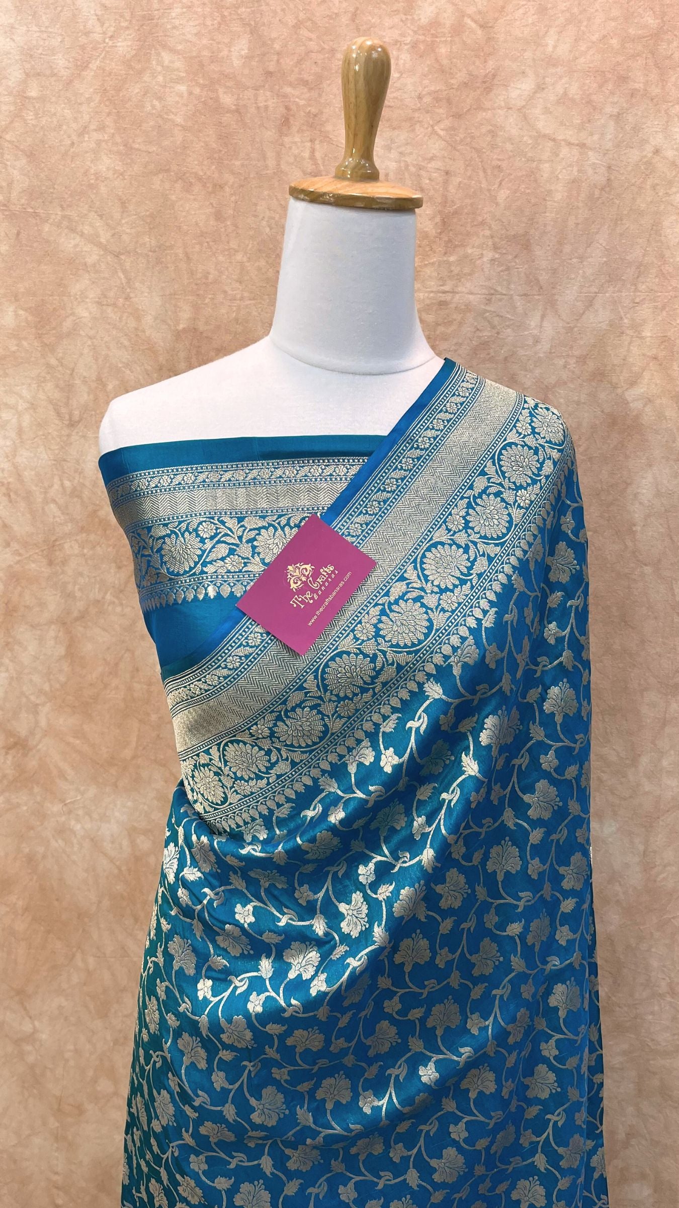 Pure Katan Silk Handloom Banarasi Saree - Jaal work