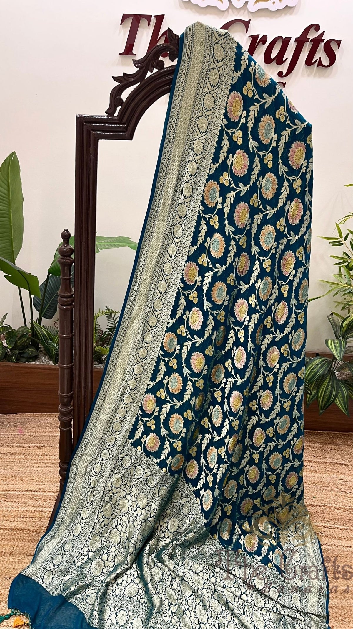 Khaddi Georgette Handloom Banarasi Saree