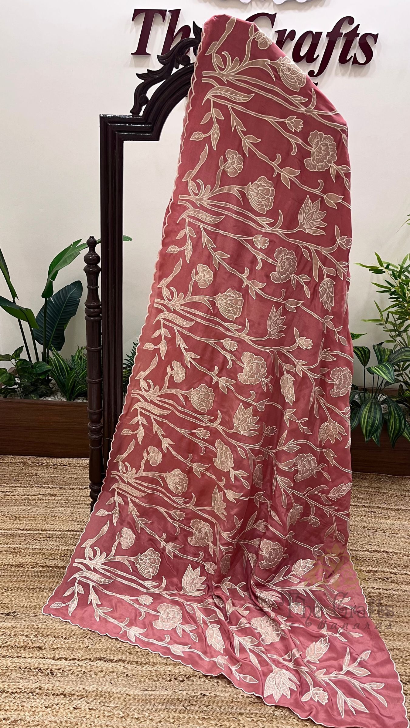 Pure Crepe Silk Banarasi Saree - Floral Appliqué Work