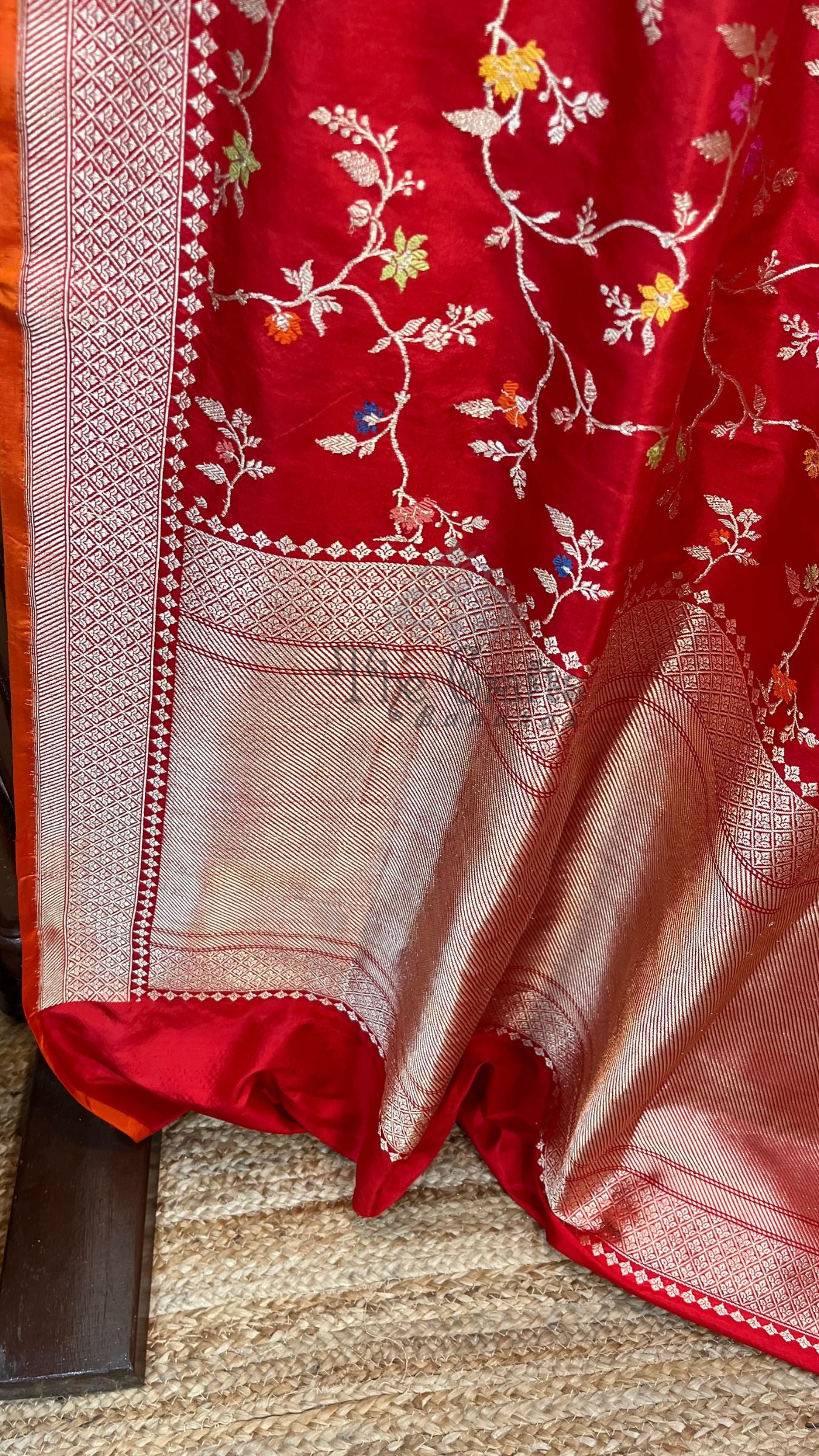 Pure Katan Silk Handloom Banarasi Saree - All Over Kadiyal Jaal Work