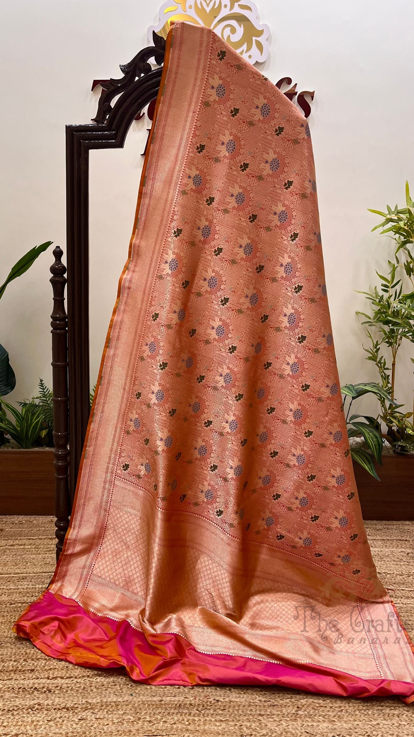 Pure Katan Silk Handloom Banarasi Saree - Tanchui Brocade Meena