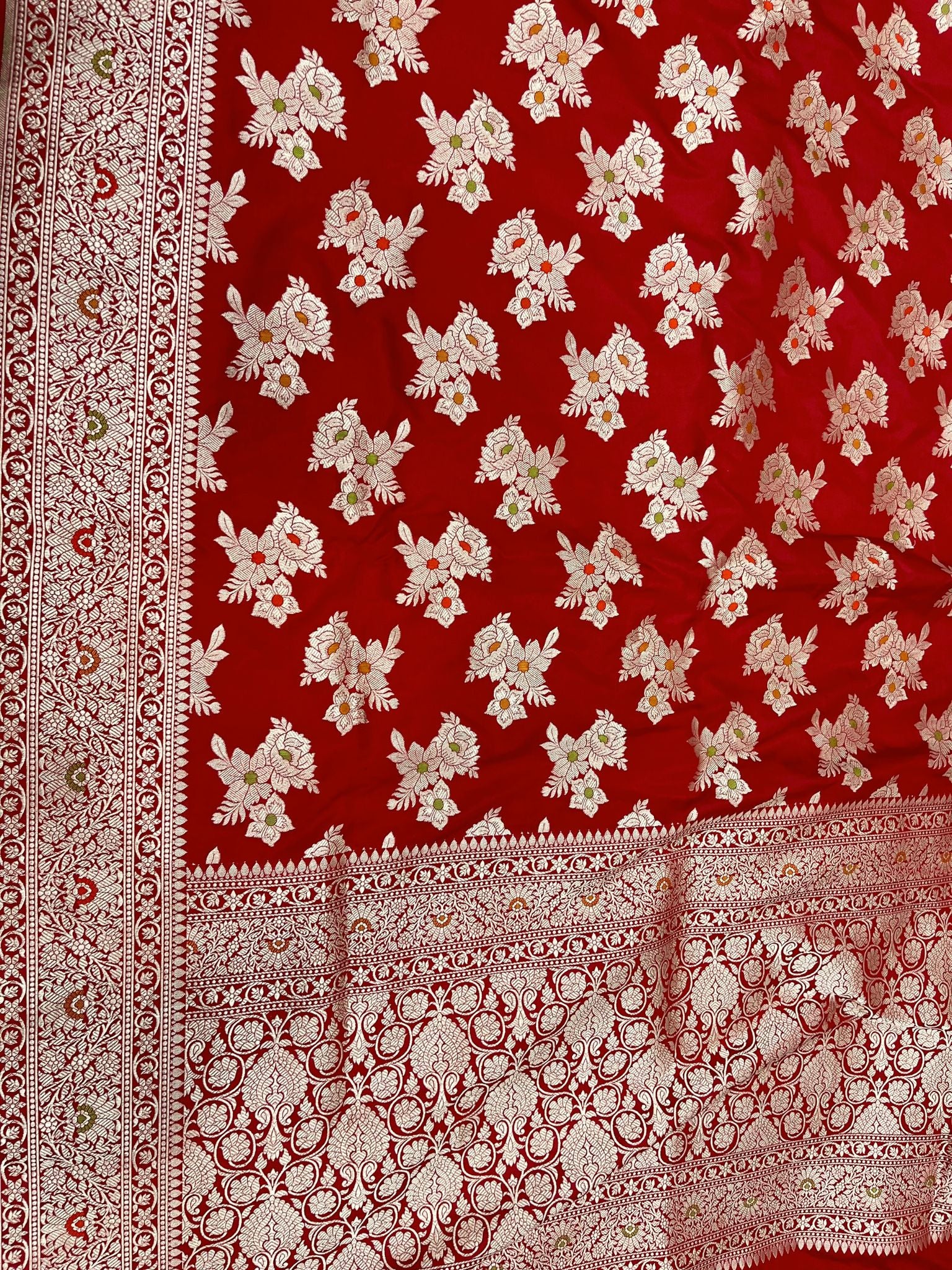 Pure Katan Silk Handloom Banarasi Saree - Jaal Work With Meenakari