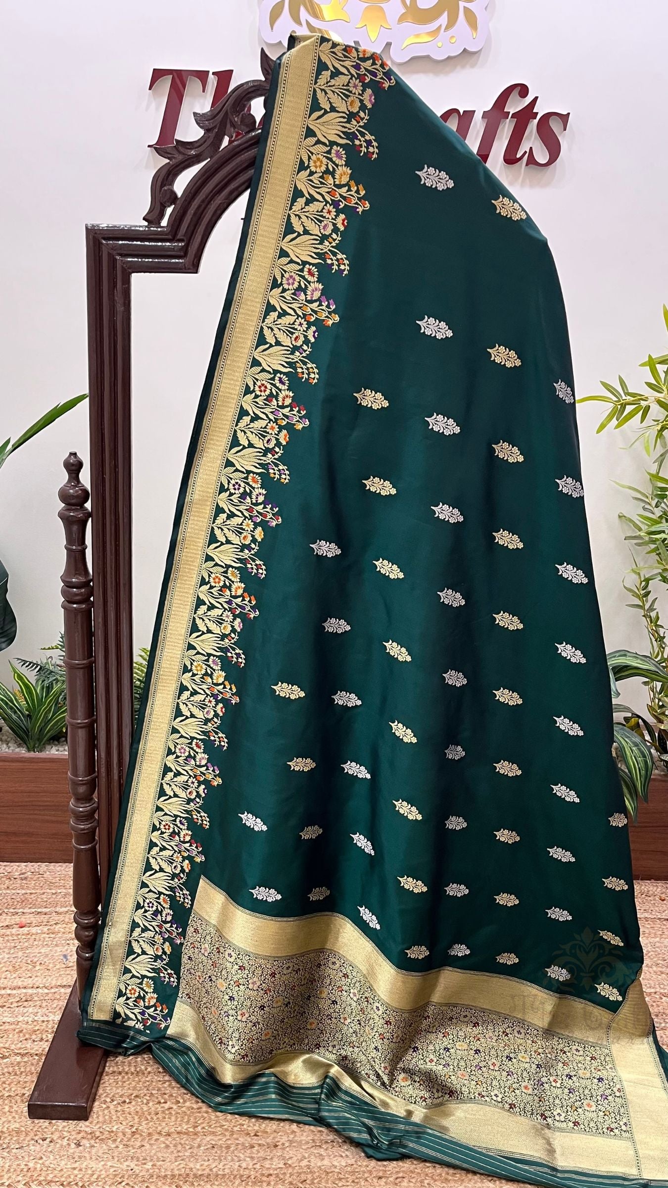 Pure Katan Silk Handloom Banarasi Saree - with Sona Rupa Kadhua motifs