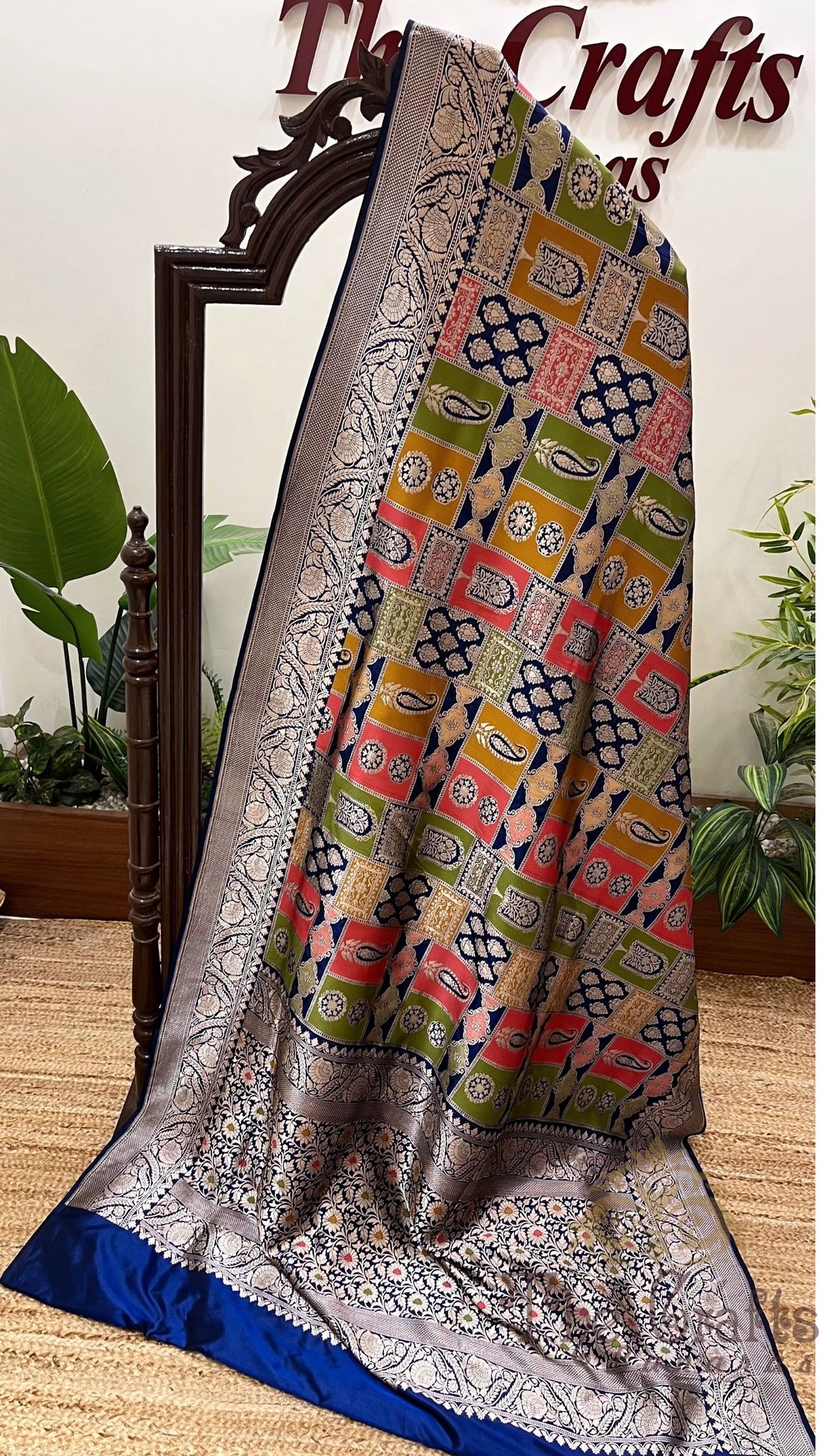 Rangkat Pure Katan Silk Handloom Banarasi Saree - Jaal work with meenakari