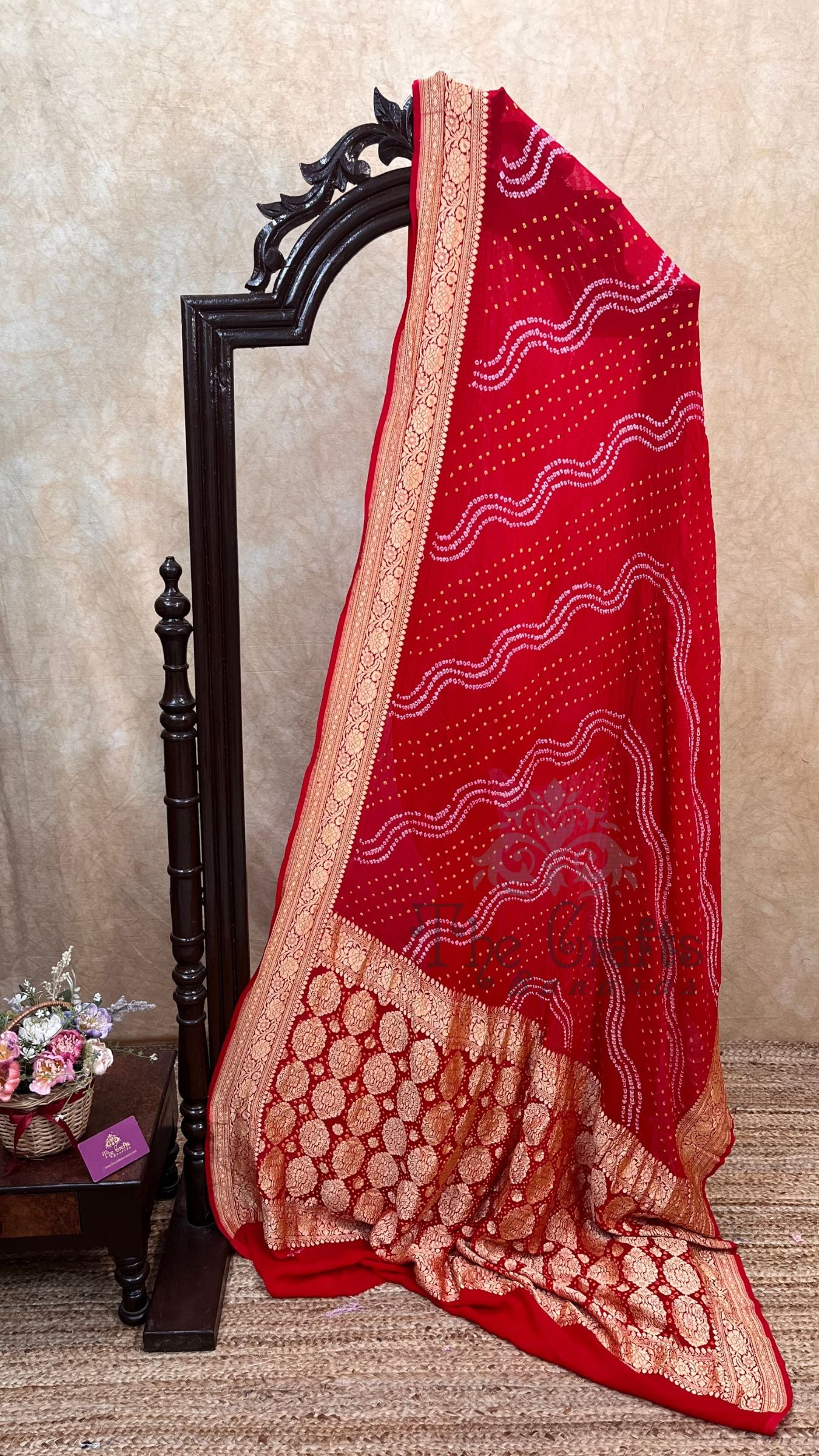 Pure Georgette Banarasi Handloom Bandhej Saree