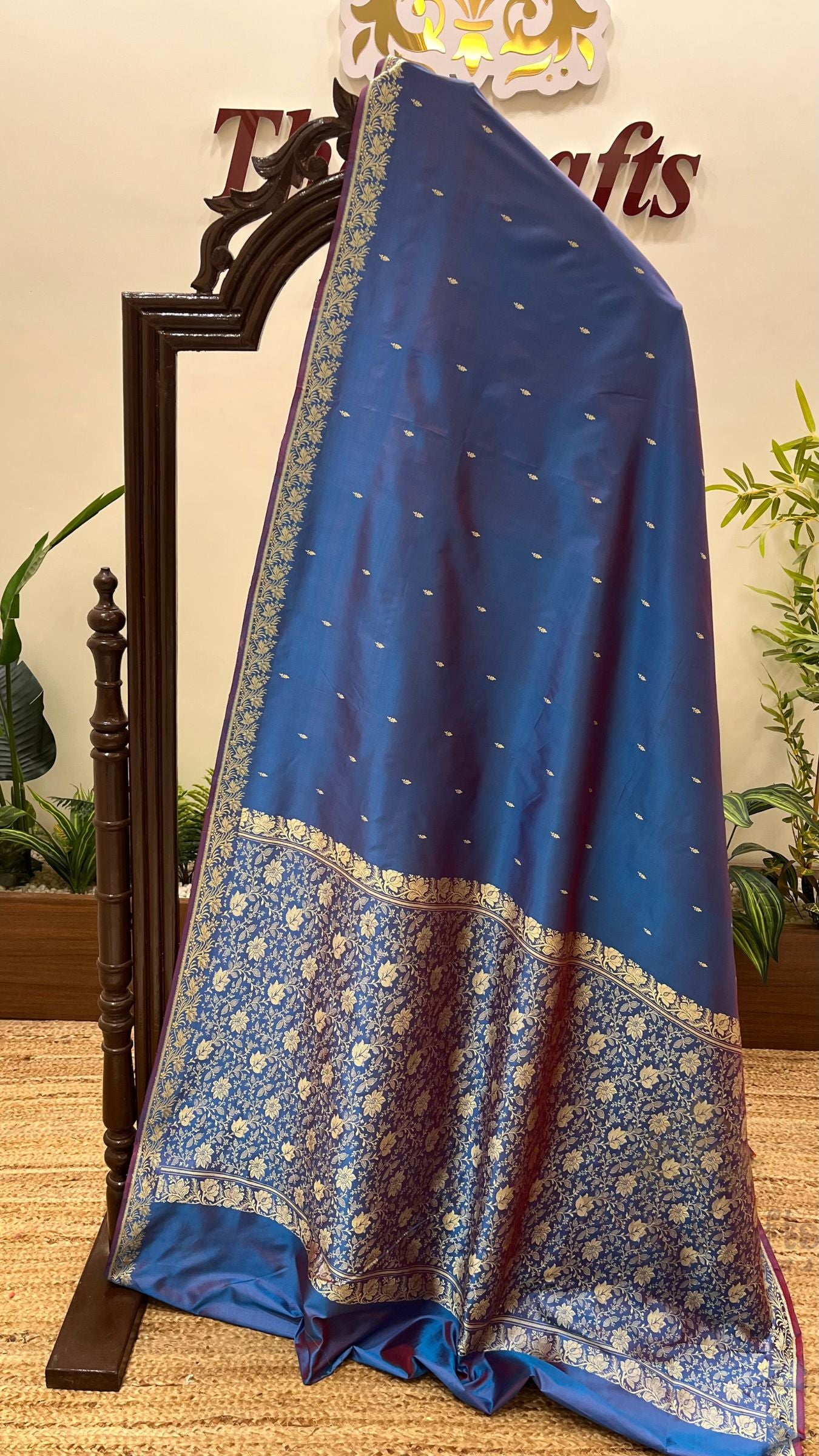 Pure Katan Silk Handloom Banarasi Saree - Resham Chunri Buti