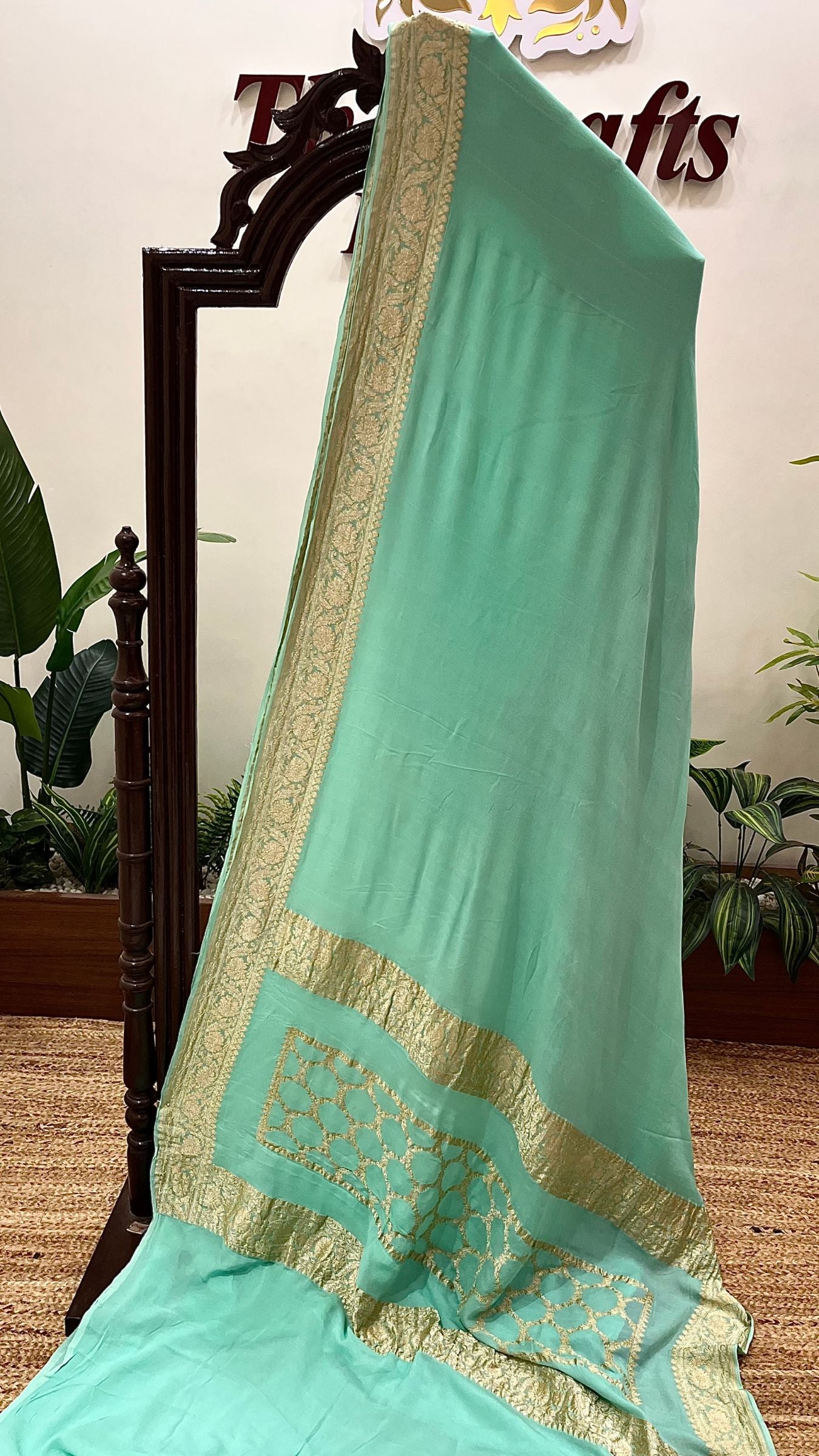 Khaddi Georgette Handloom Banarasi Saree