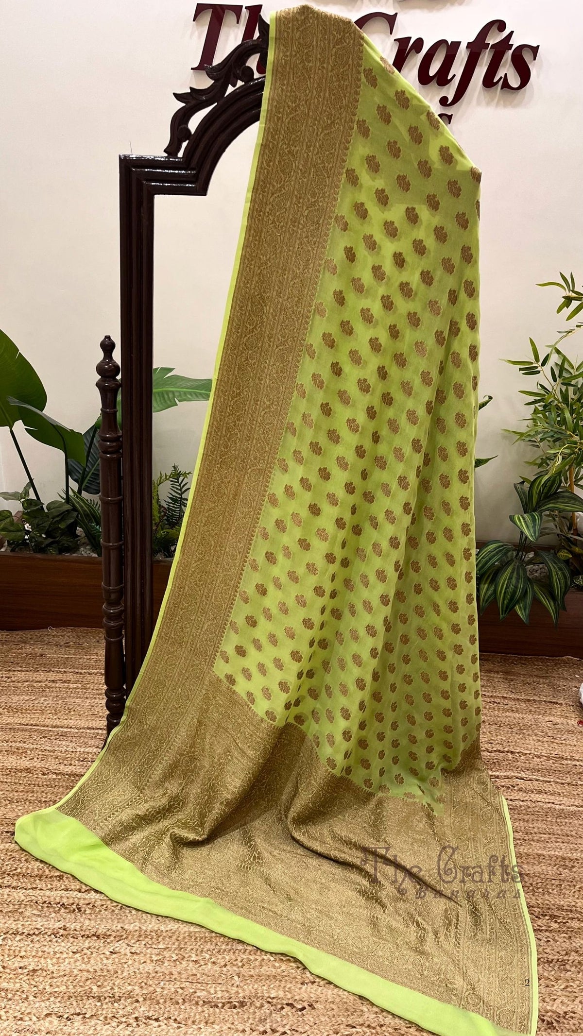 Khaddi Georgette Banarasi Saree - Antique Zari