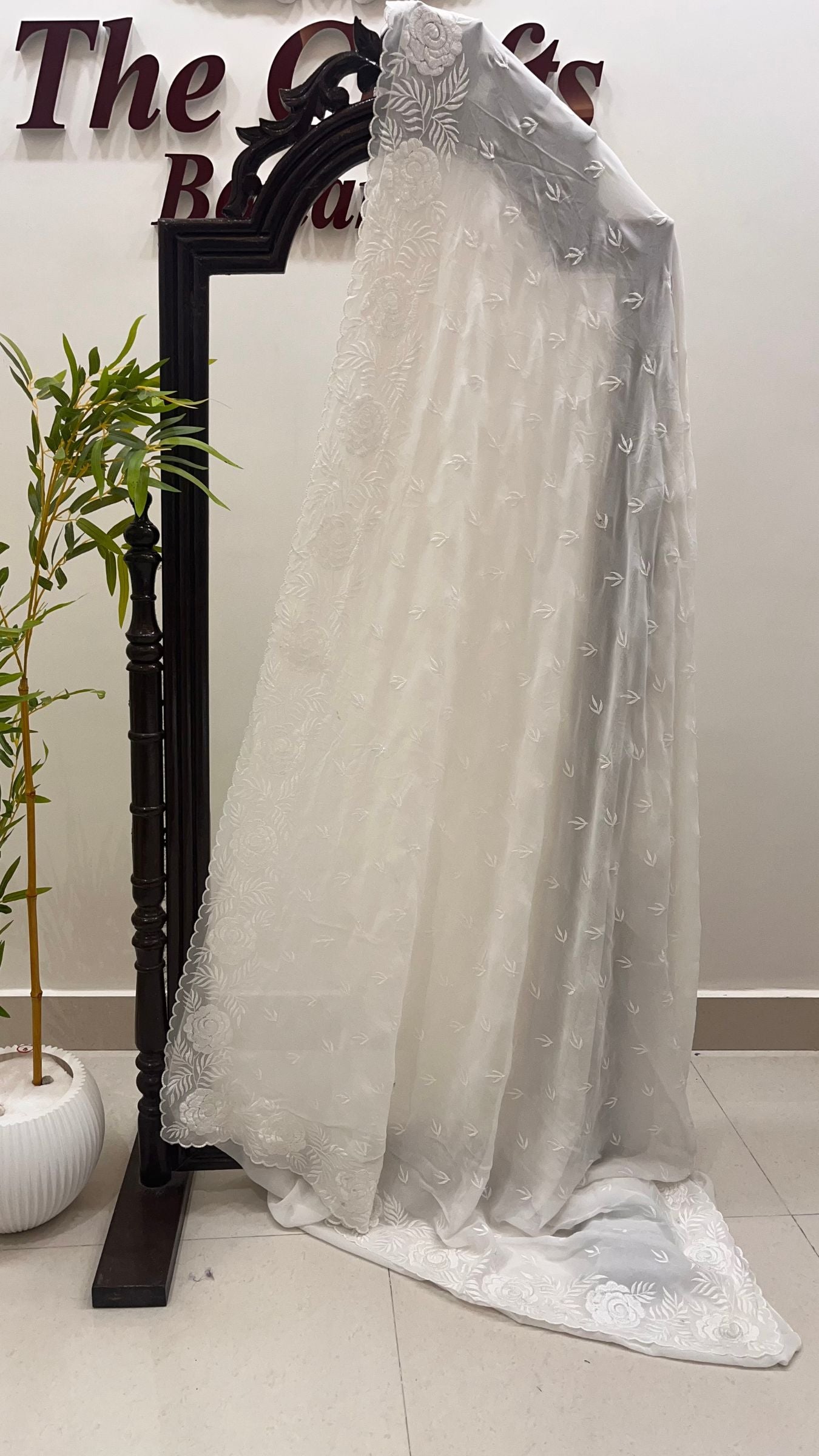 Pure Georgette Chikankari Handloom Banarasi Saree