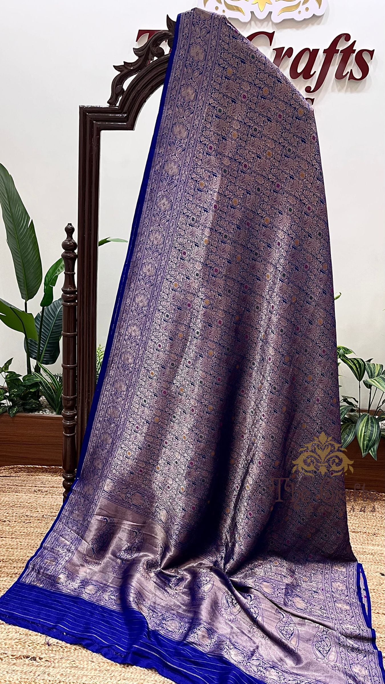 Pure Katan Silk Handloom Banarasi Saree - Tanchui Brocade Meena