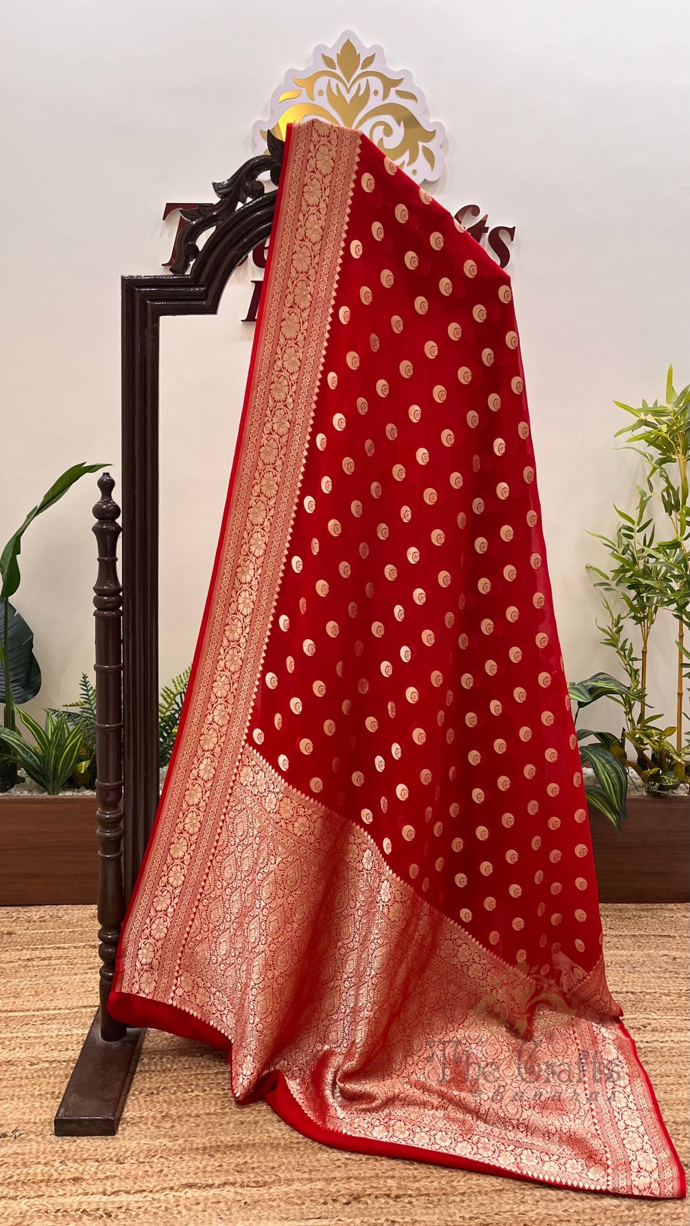 Khaddi Georgette Banarasi Saree - Water Zari