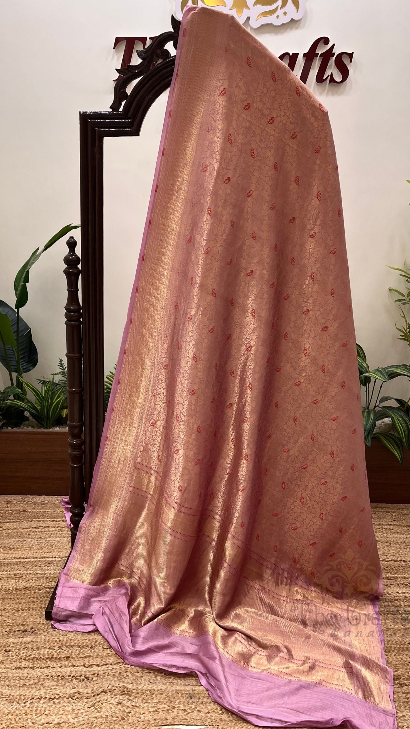 Pure Katan Silk Handloom Banarasi Saree - Tanchui Brocade Meena