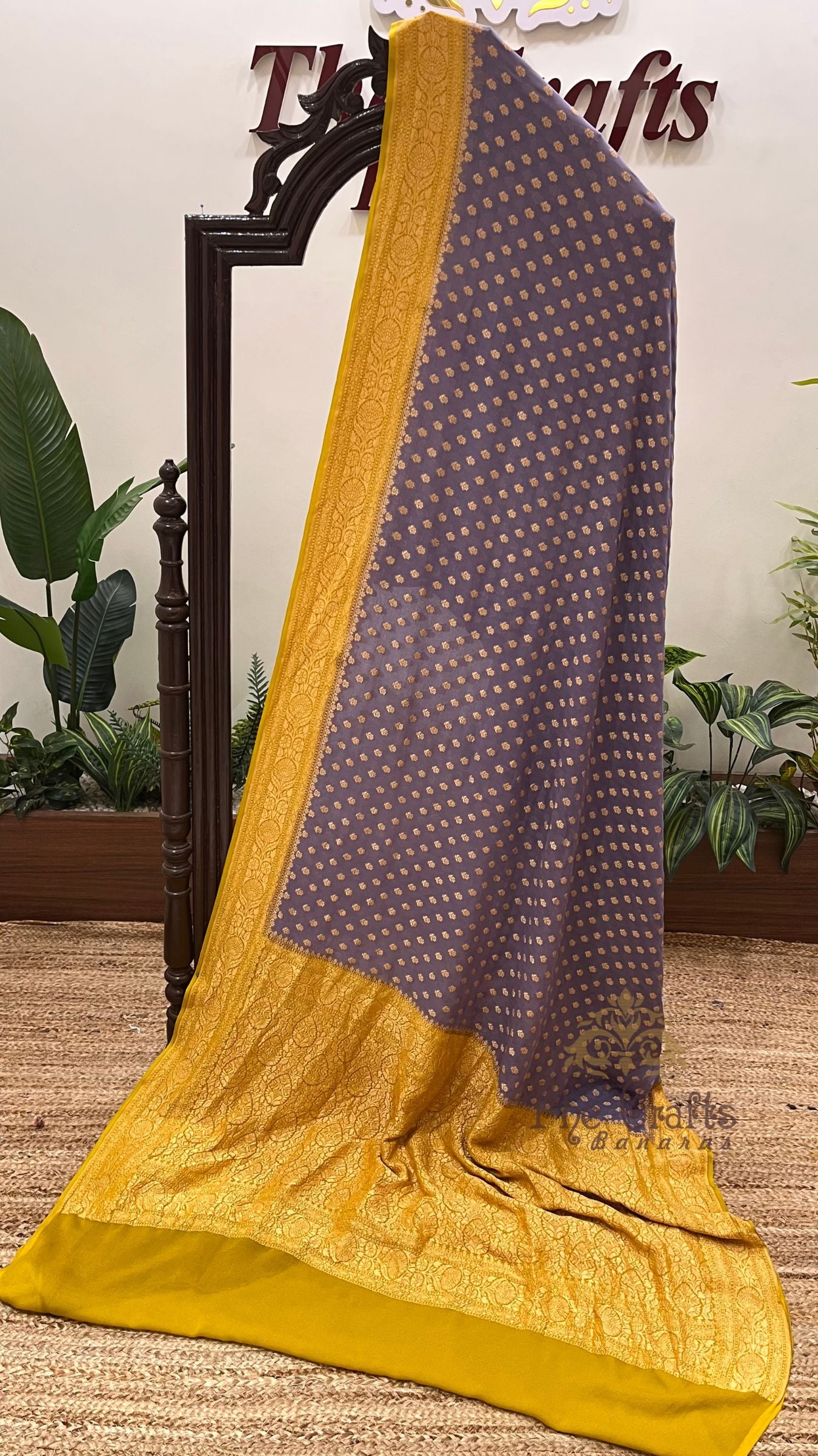 Khaddi Georgette Banarasi Saree - Gold Zari