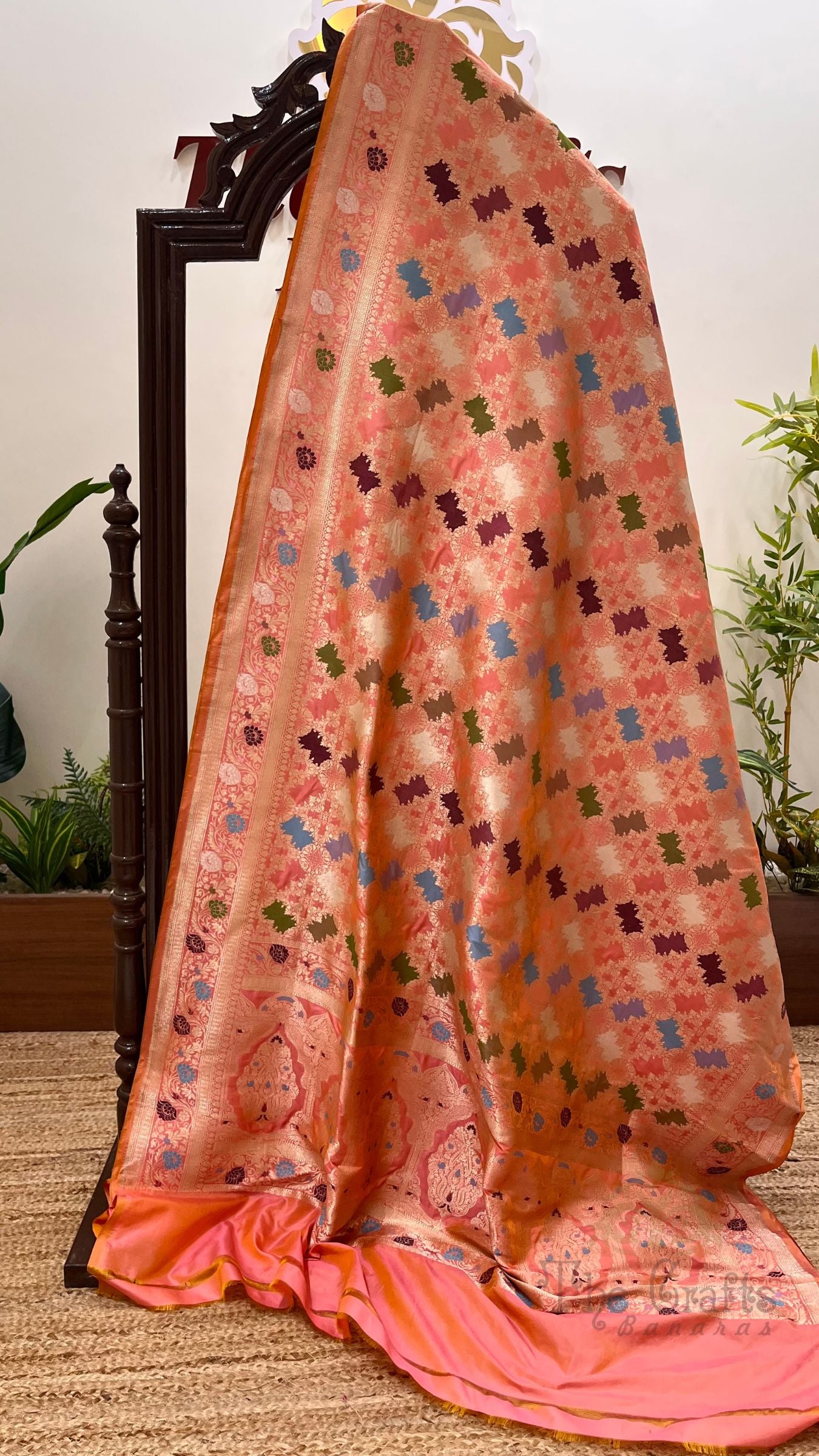 Rangkat Pure Katan Silk Handloom Banarasi Saree - Jaal with meenakari