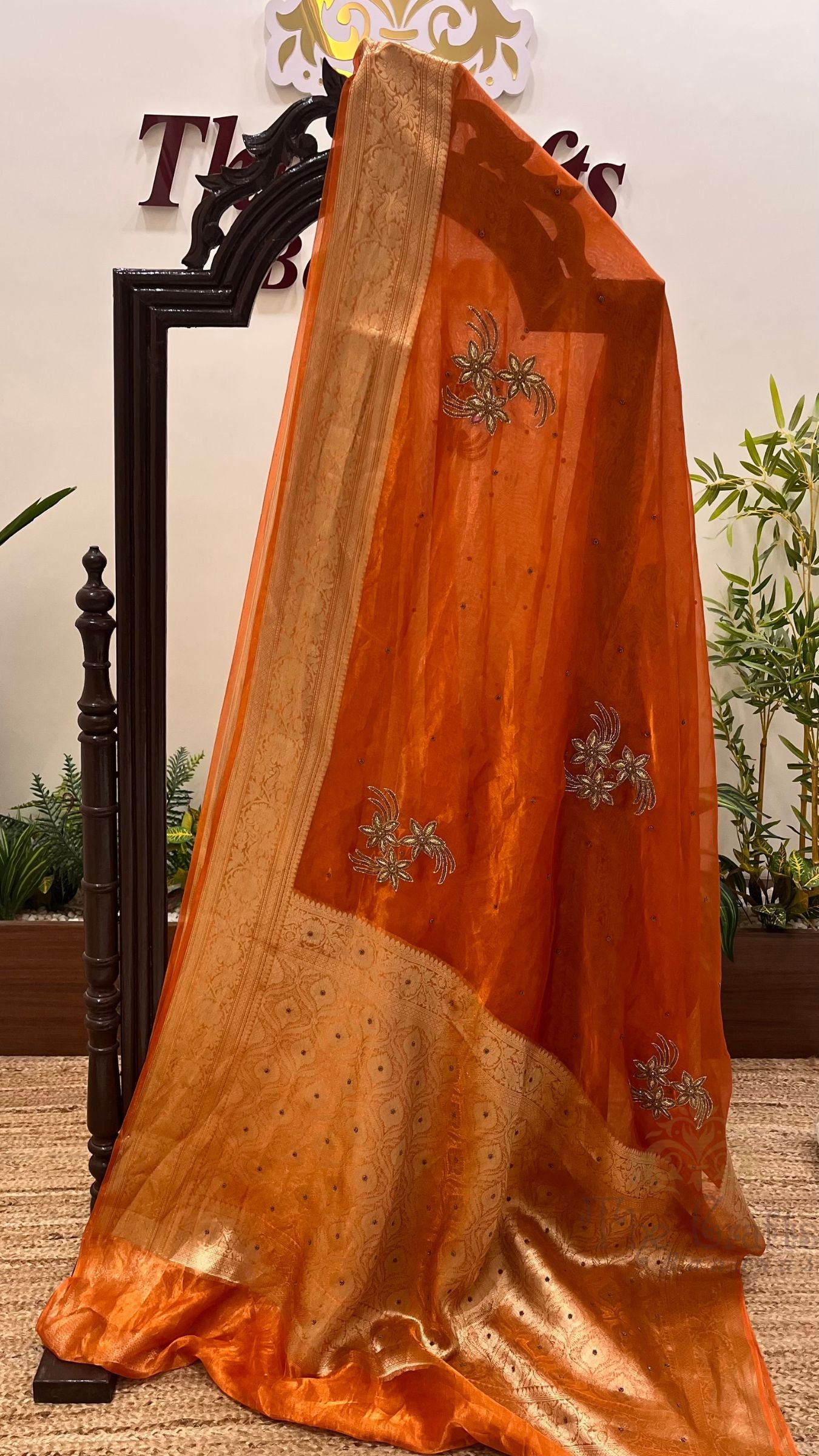 Pure Kora Silk Handloom Banarasi Saree - Handwork Zardozi Cut Dana and Stone Work