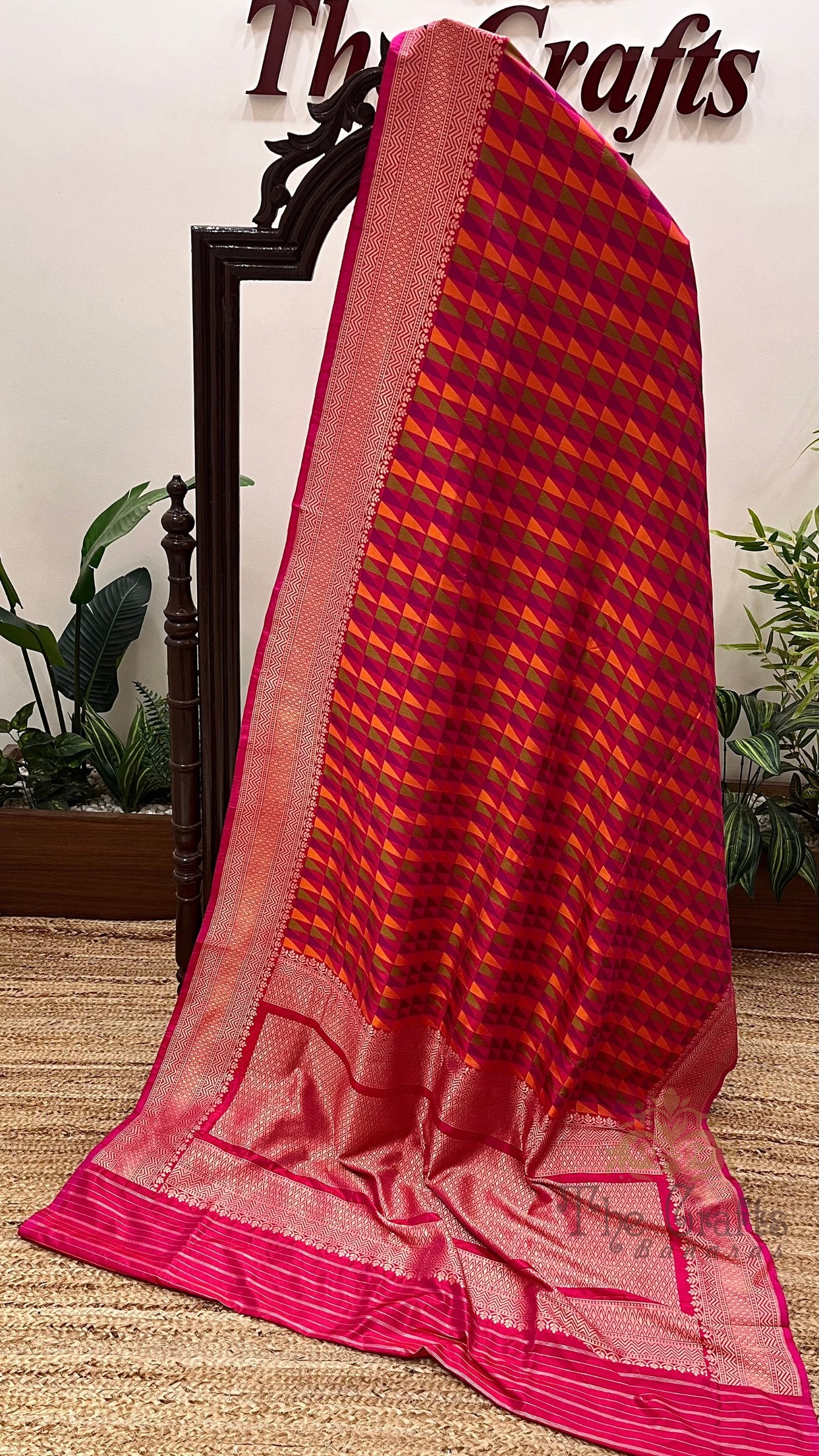 Rangkat Pure Katan Silk Handloom Banarasi Saree