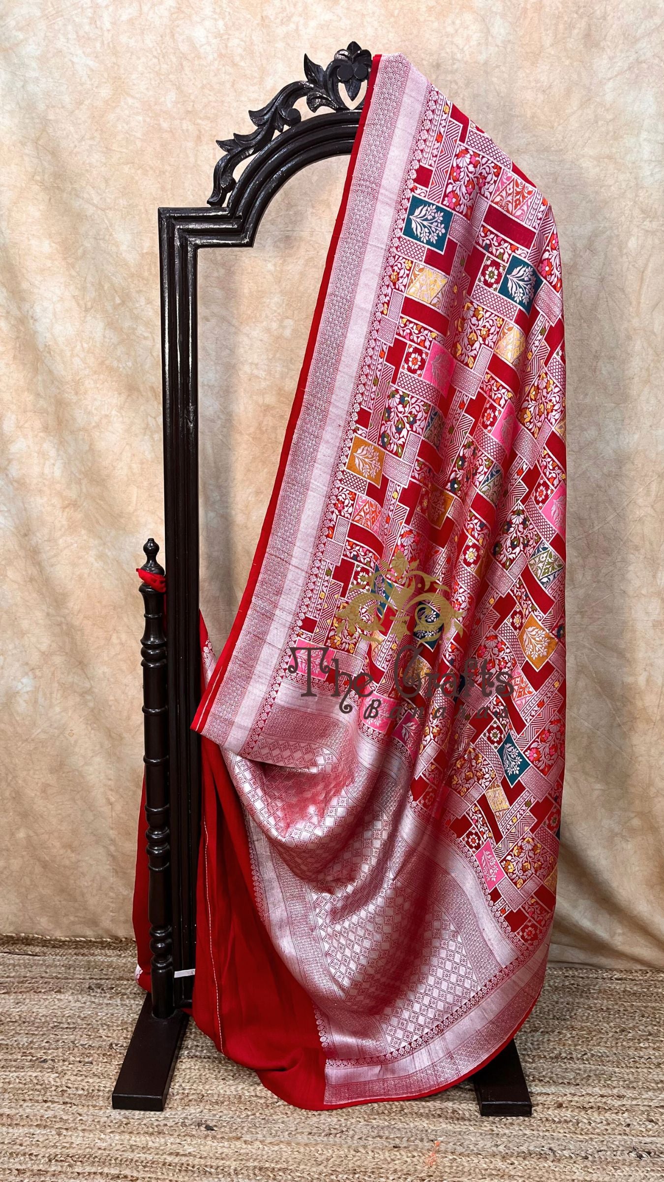 Tissue Georgette Handloom Banarasi Saree - Jaal with Meenakari