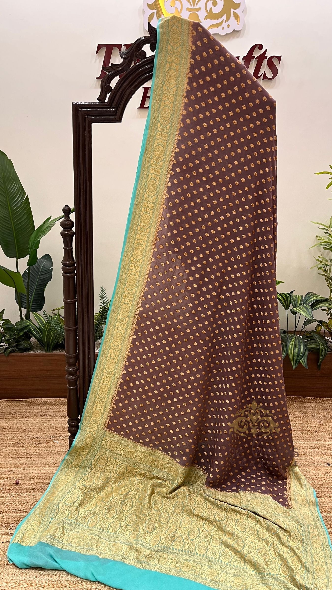 Khaddi Georgette Banarasi Saree - Gold Zari