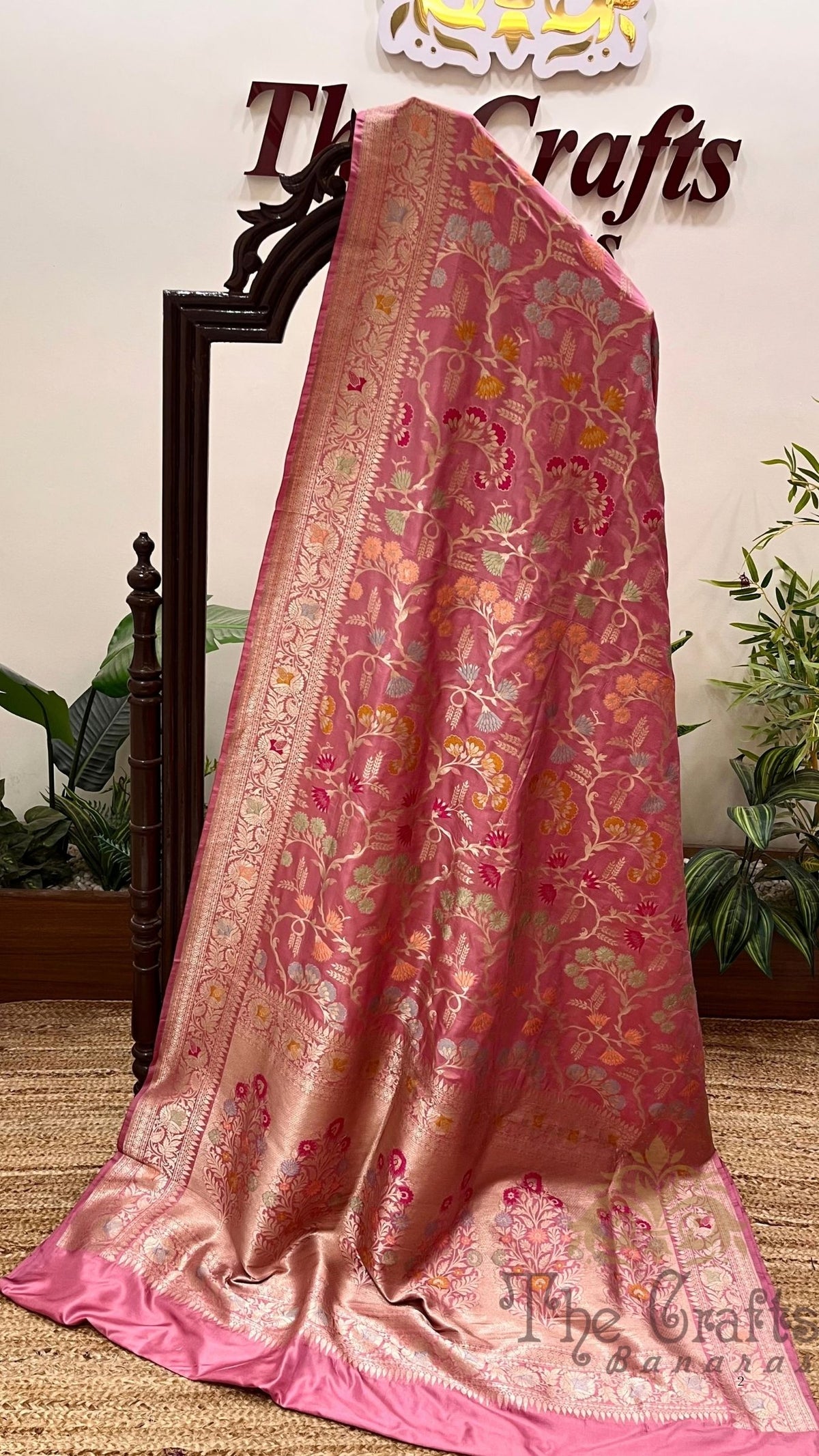 Pure Katan Silk Handloom Banarasi Saree - Jaal Work with Meenakari