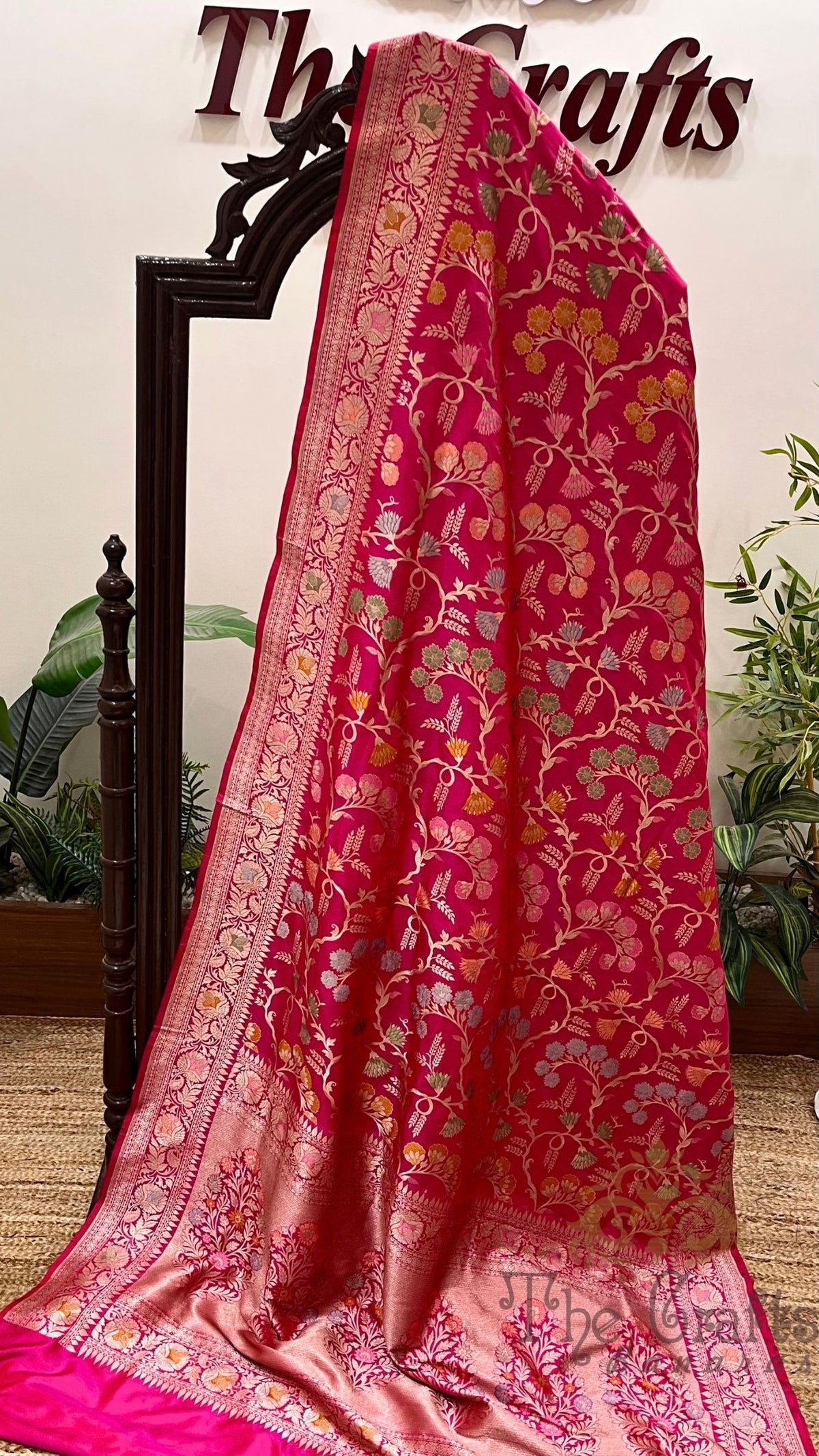 Pure Katan Silk Handloom Banarasi Saree - Jaal Work with Meenakari