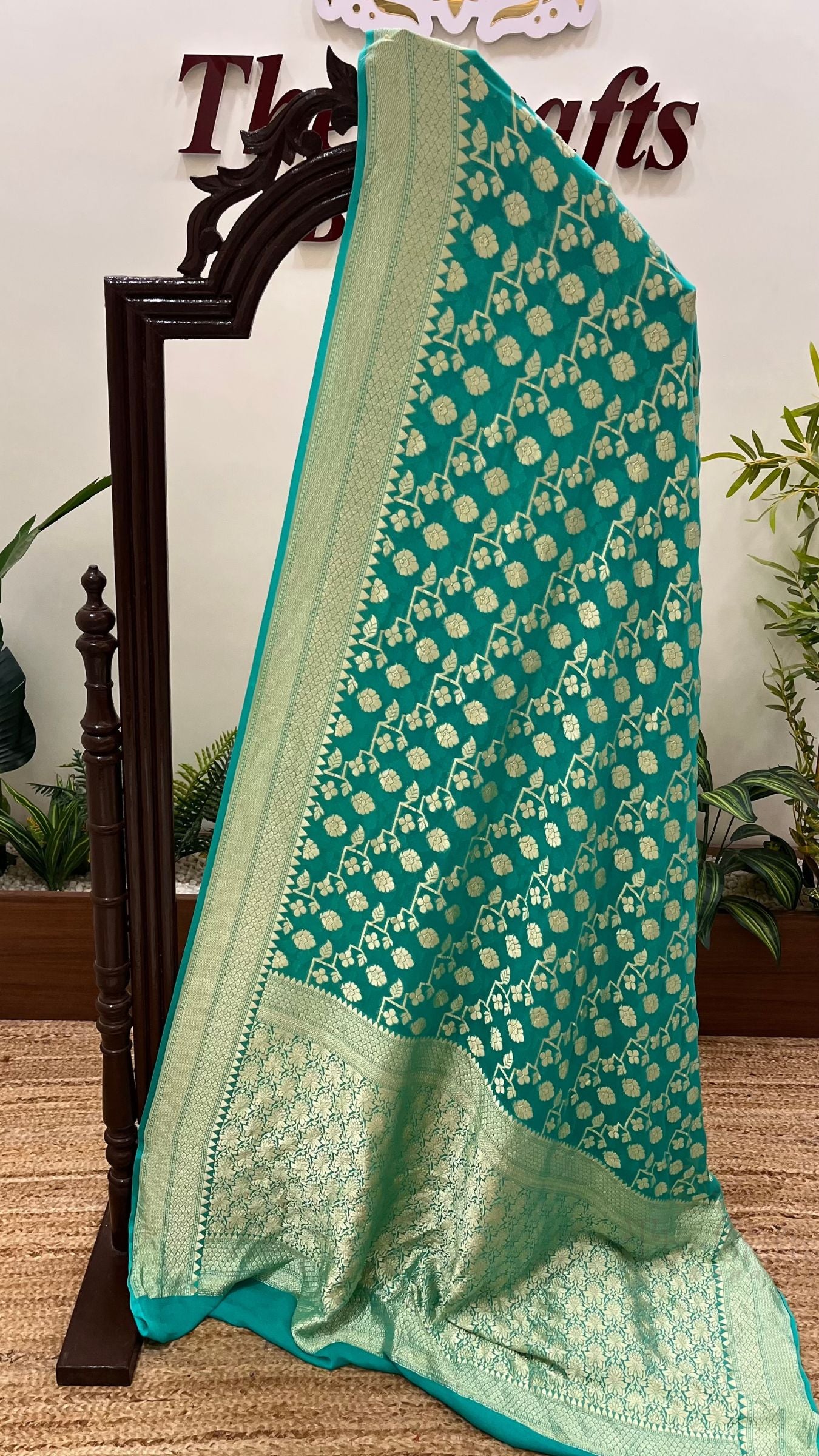 Khaddi Georgette Handloom Banarasi Saree - Water Zari