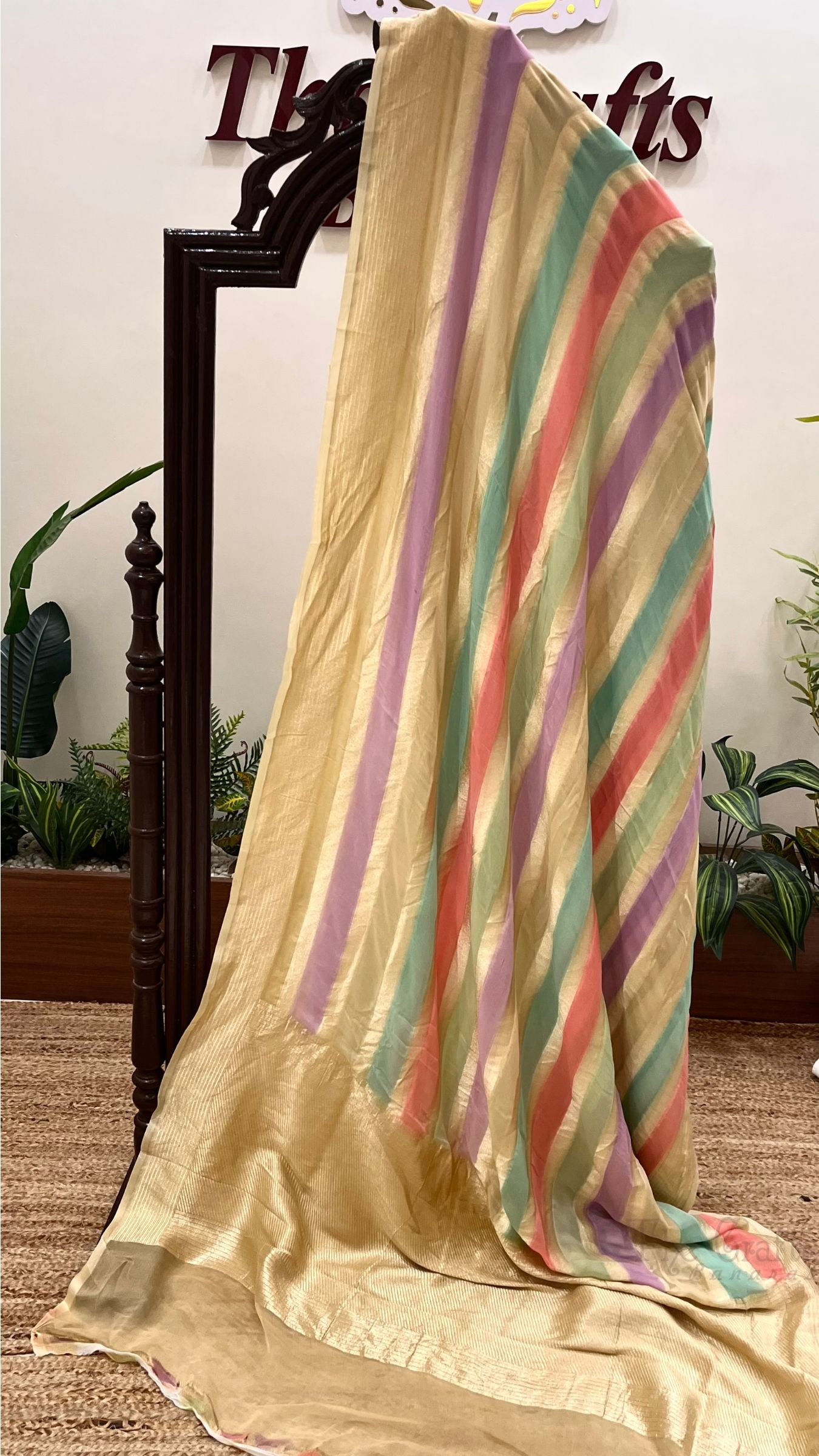 Khaddi Georgette Handloom Banarasi Saree