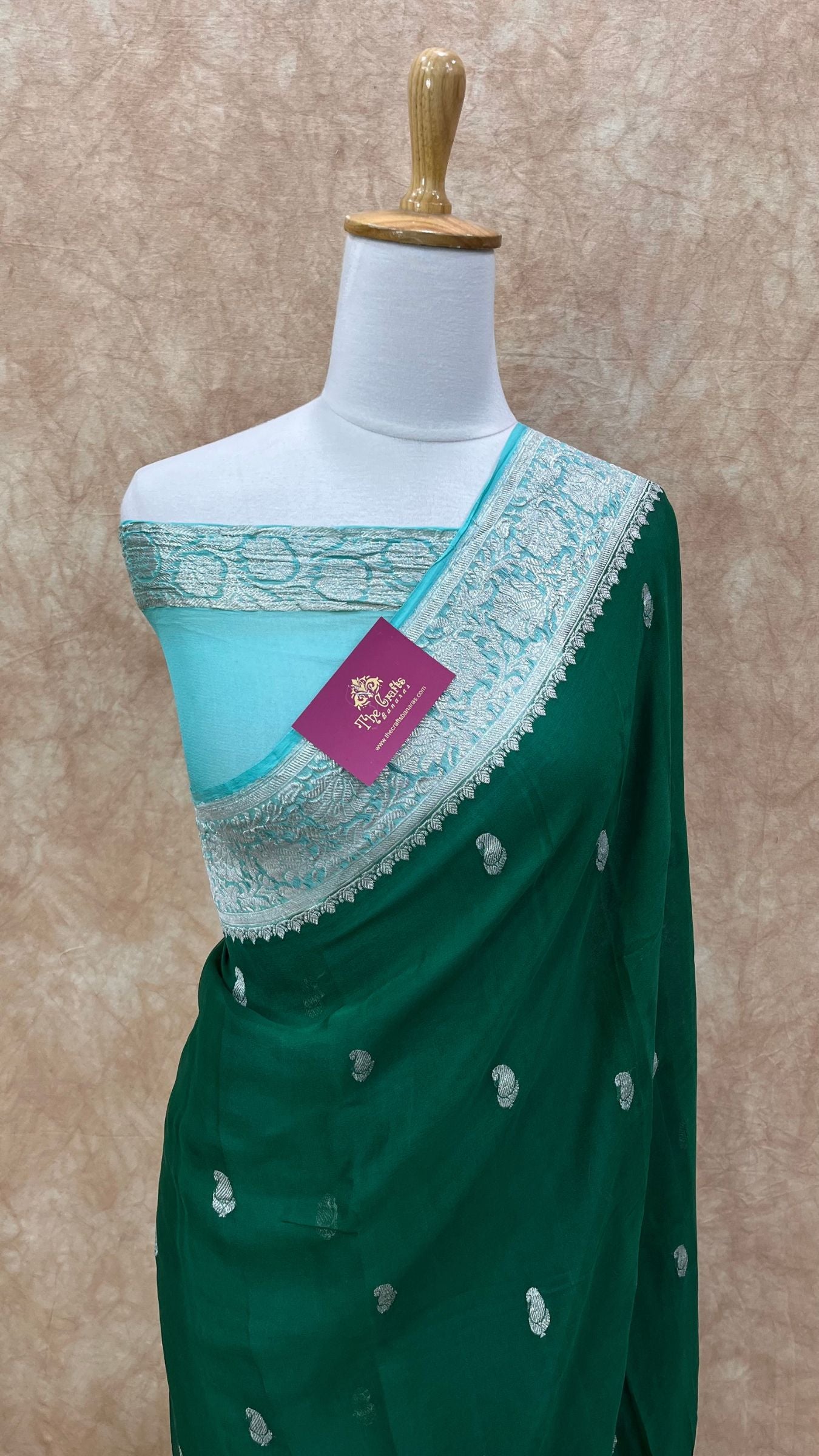 Pure Georgette Banarasi Handloom Saree - Silver Zari