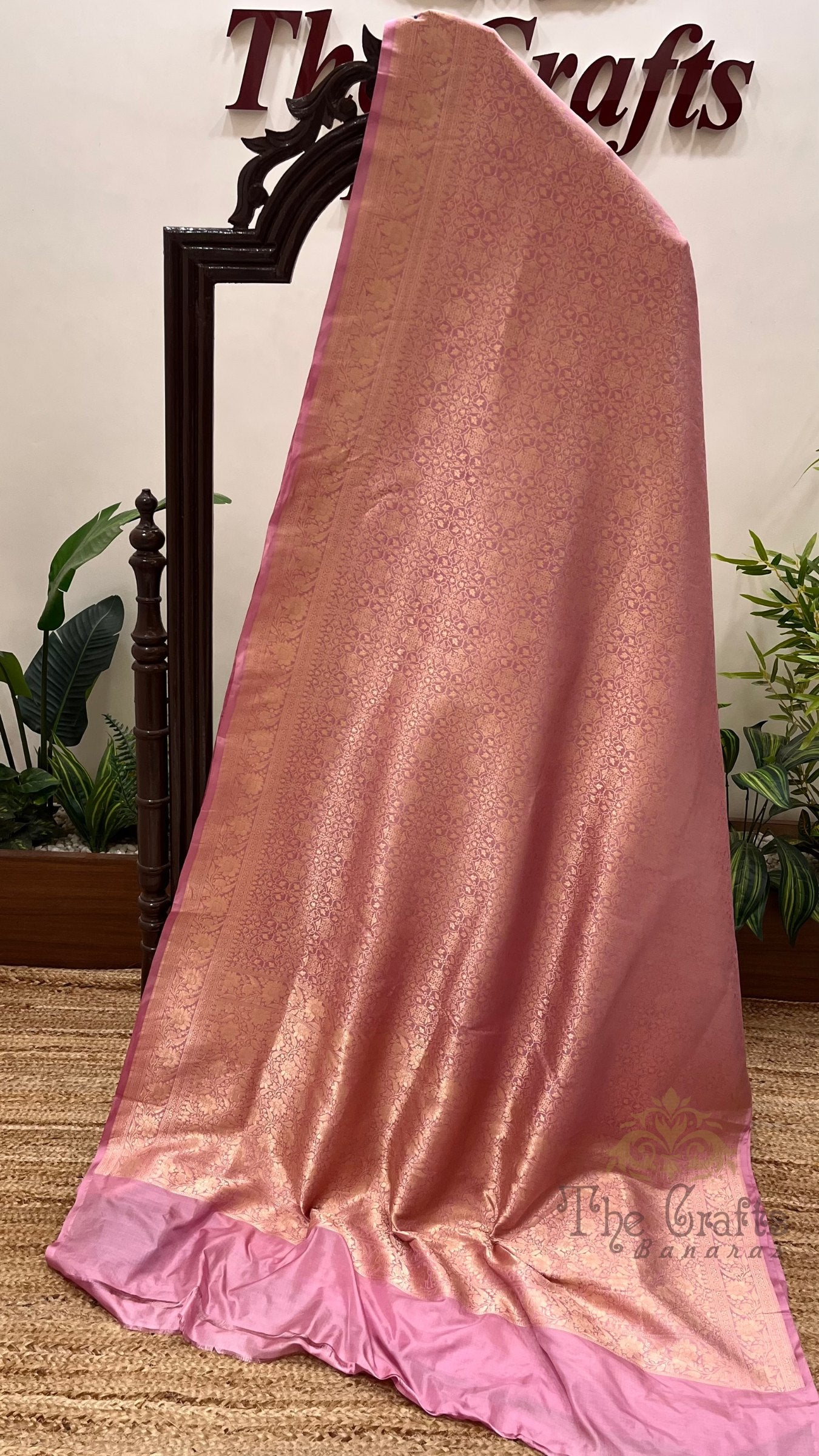 Pure Katan Silk Handloom Banarasi Saree - Tanchui Brocade