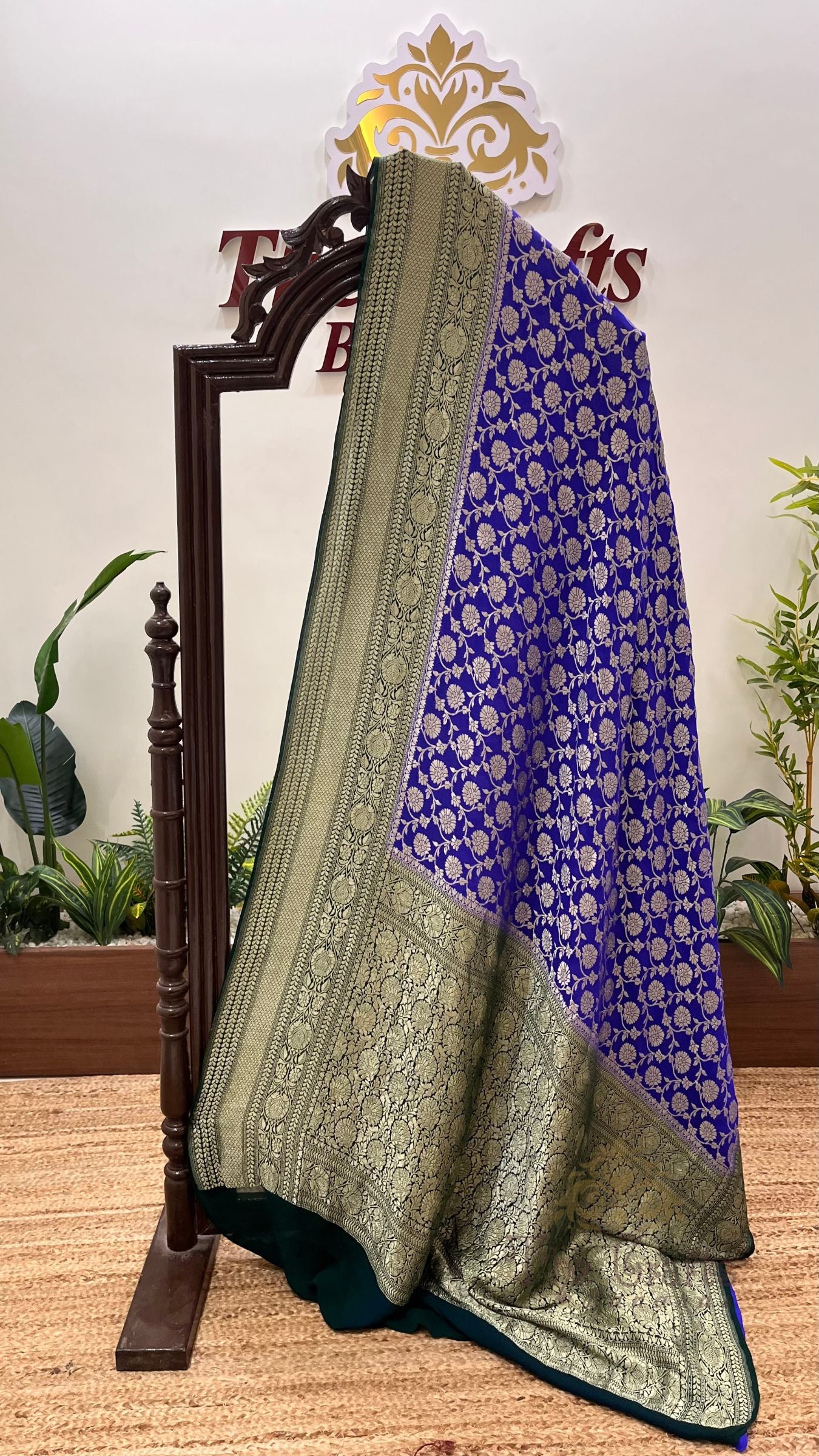 Khaddi Georgette Banarasi Saree - Water Zari