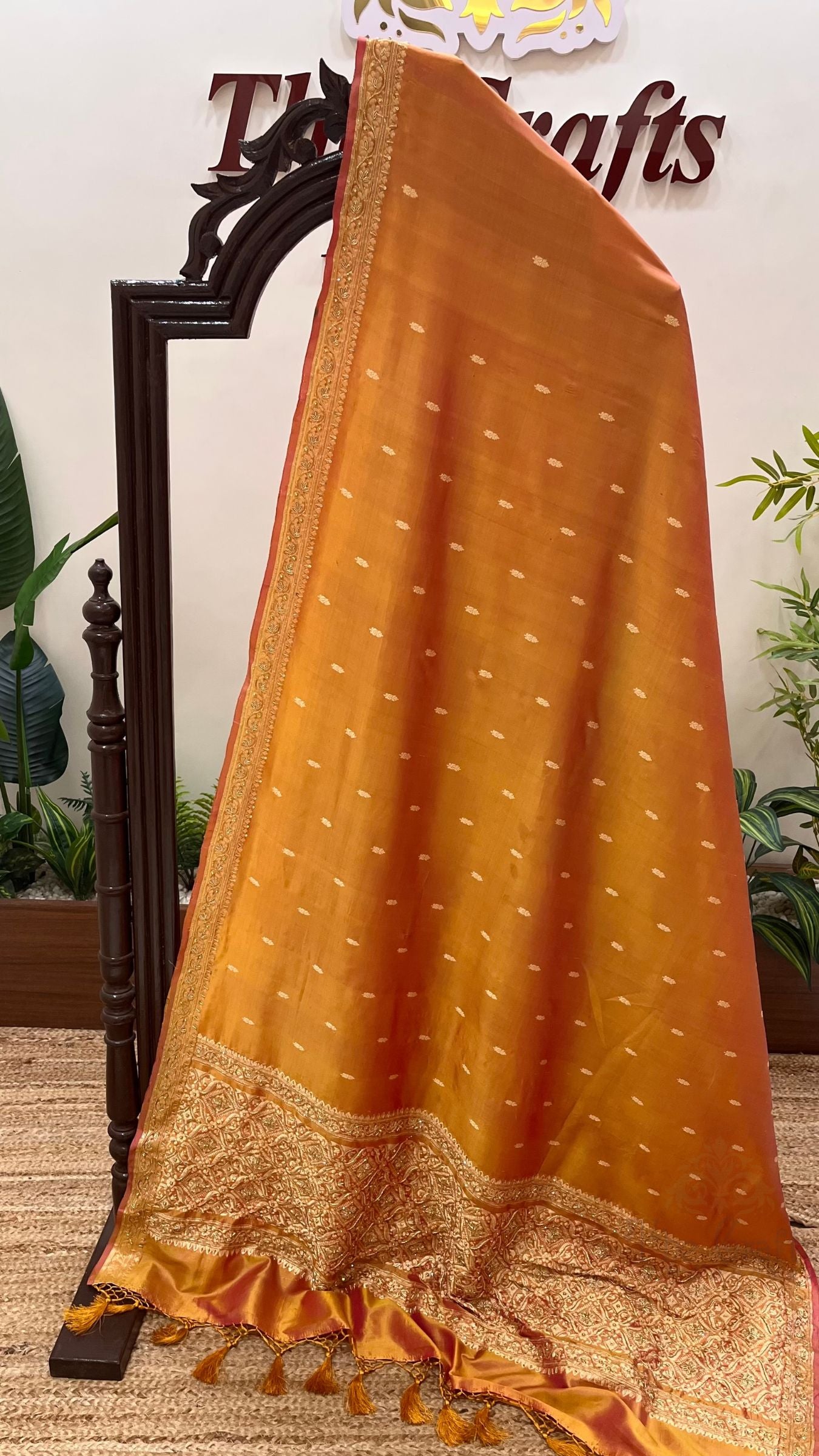 Pure Katan Silk Handloom Banarasi Saree - Resham Chunri Buti with Zadozi Moti Work