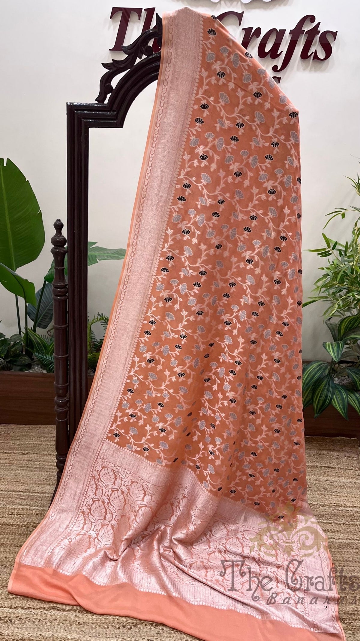 Khaddi Georgette Handloom Banarasi Saree - Jaal with Meenakari