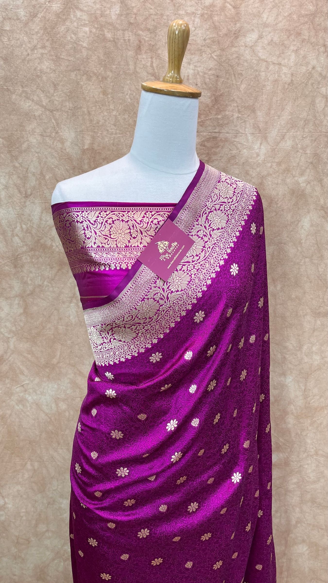 Pure Katan Silk Handloom Banarasi Saree - tanchui brocade