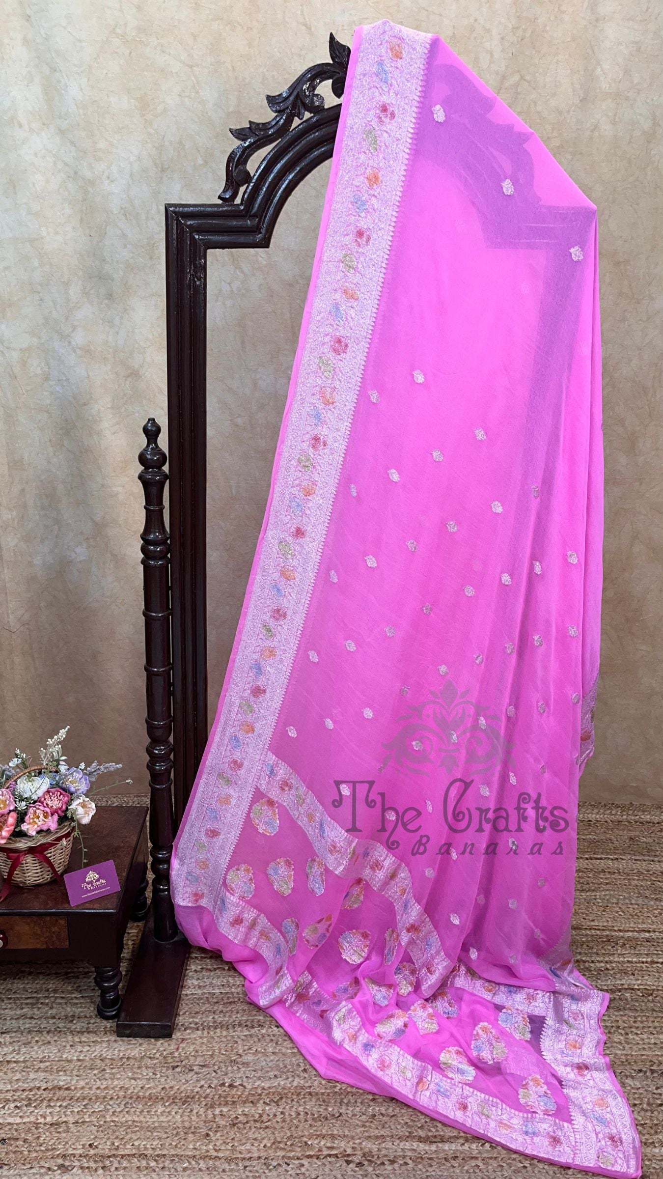 Pure Georgette Handloom Banarasi Saree - Silver Zari