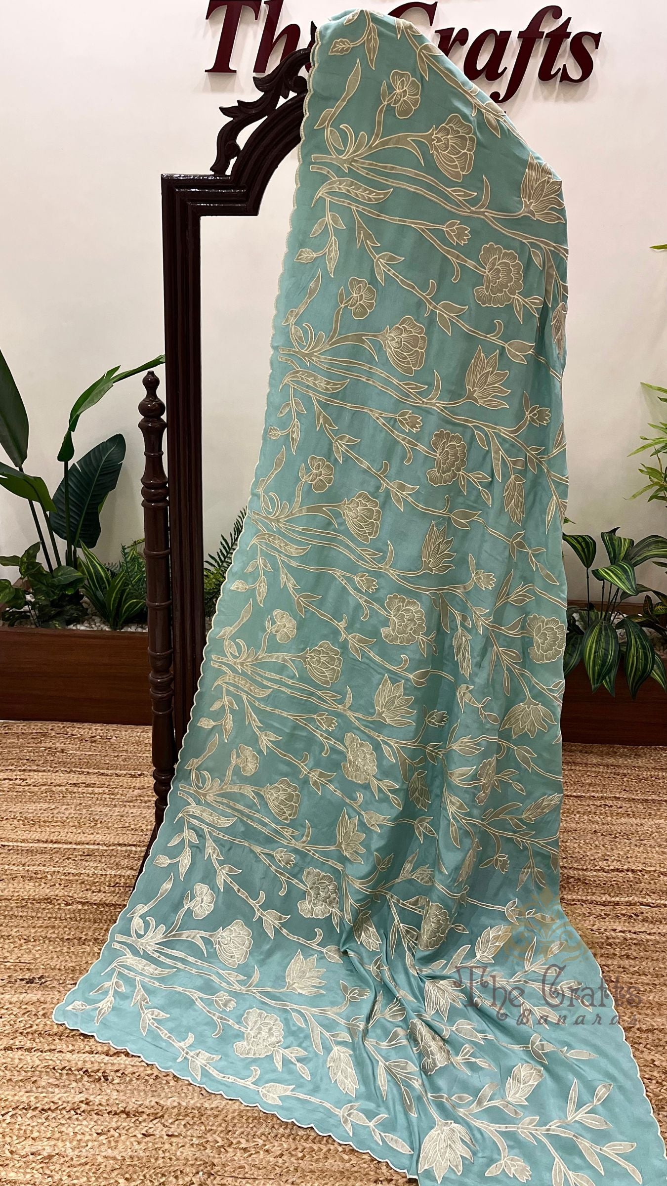 Pure Crepe Silk Banarasi Saree - Floral Appliqué Work