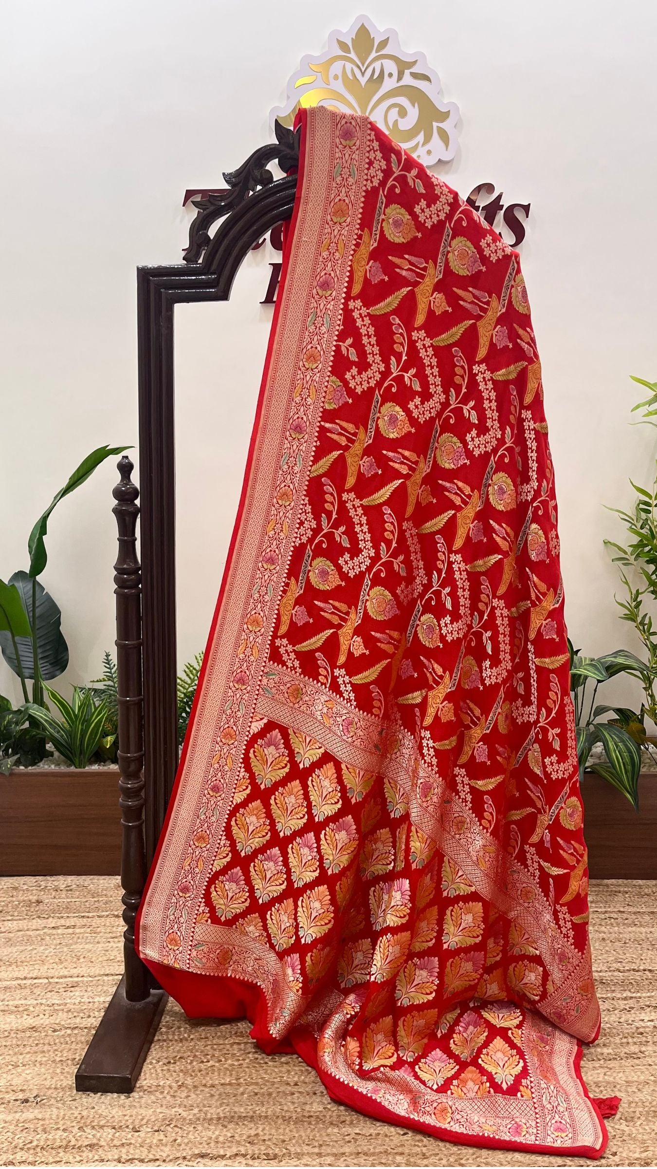 Khaddi Georgette Handloom Banarasi Saree