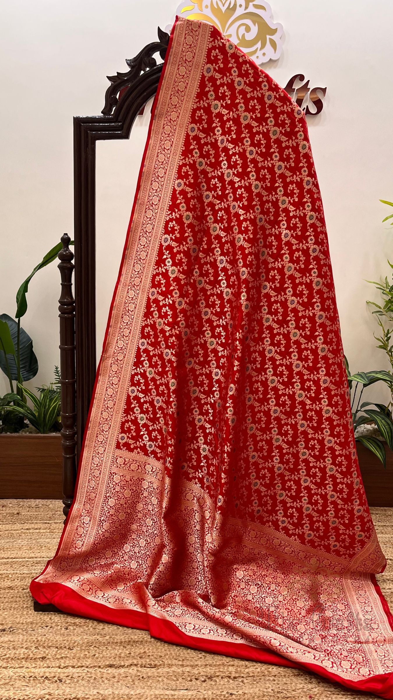 Pure Katan Silk Handloom Banarasi Saree - Jaal With Meenakari