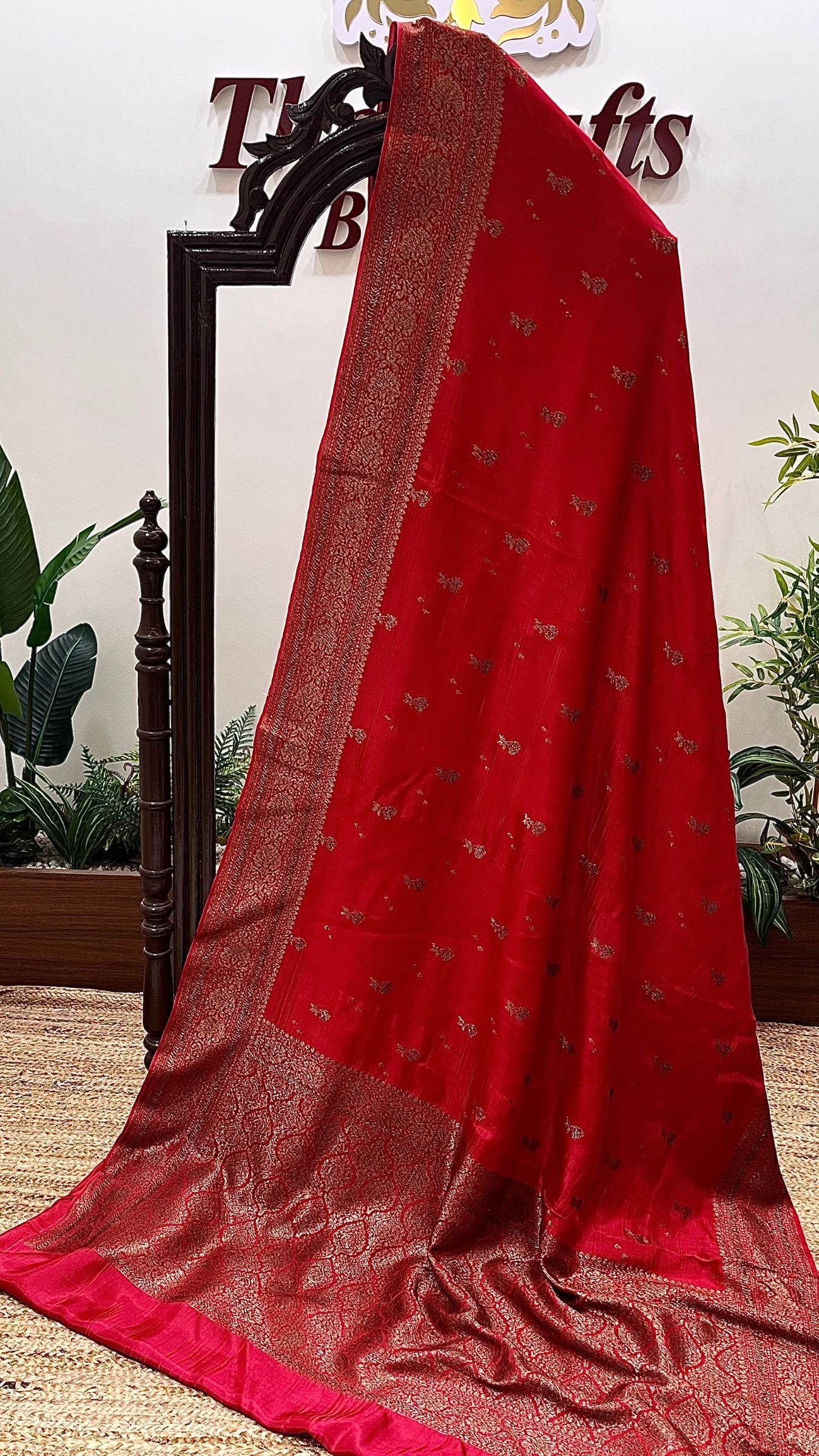 Pure Crepe Silk Banarasi Saree