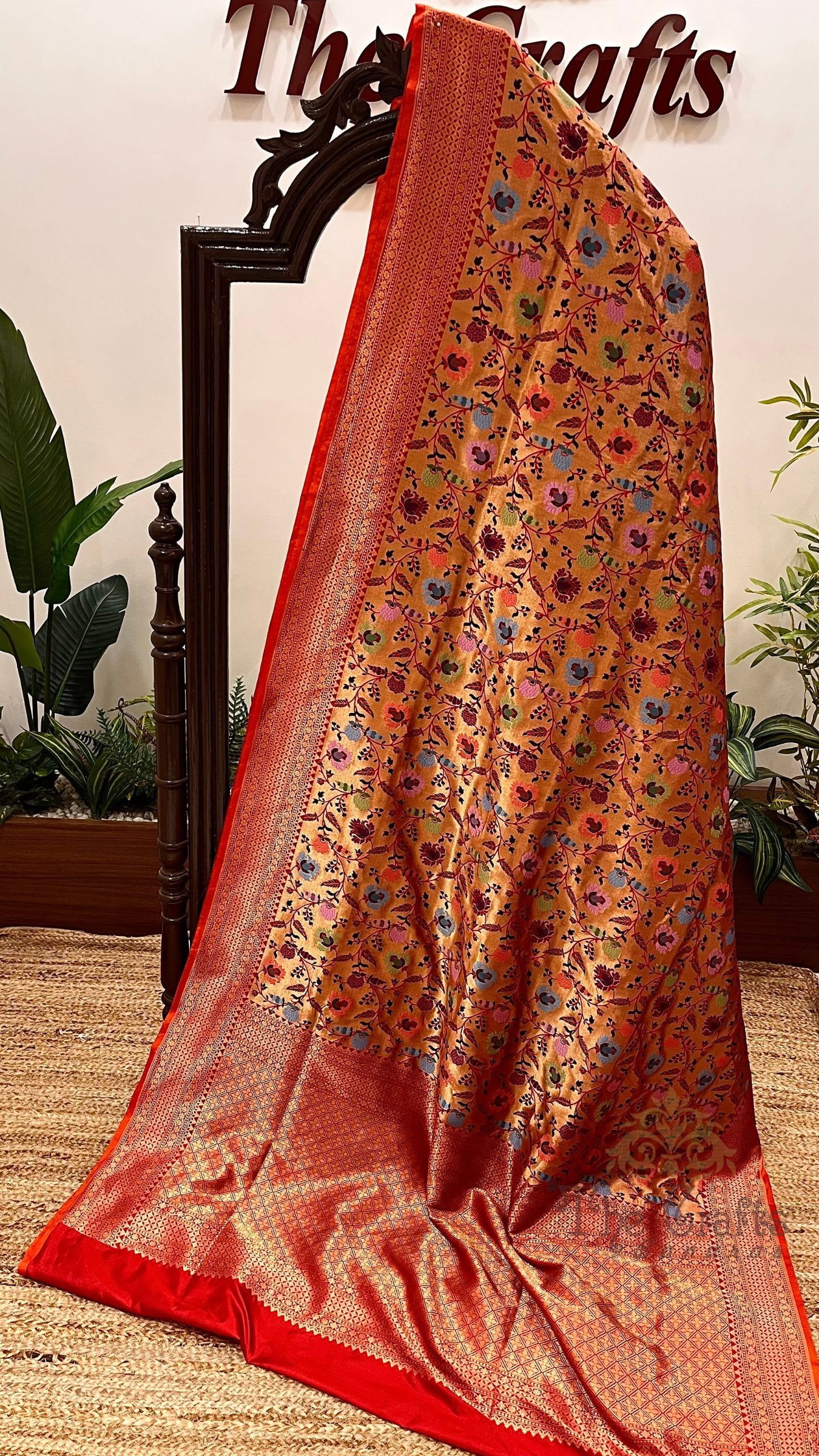 Pure Katan Silk Handloom Banarasi Saree - Tilfi Meenakari Jaal Brocade