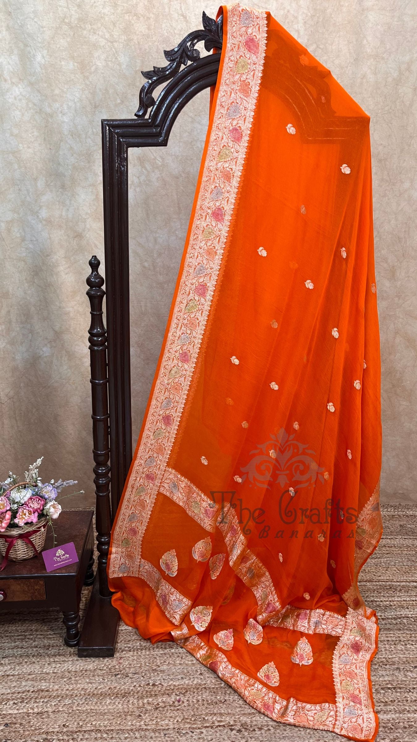 Pure Georgette Handloom Banarasi Saree - Silver Zari