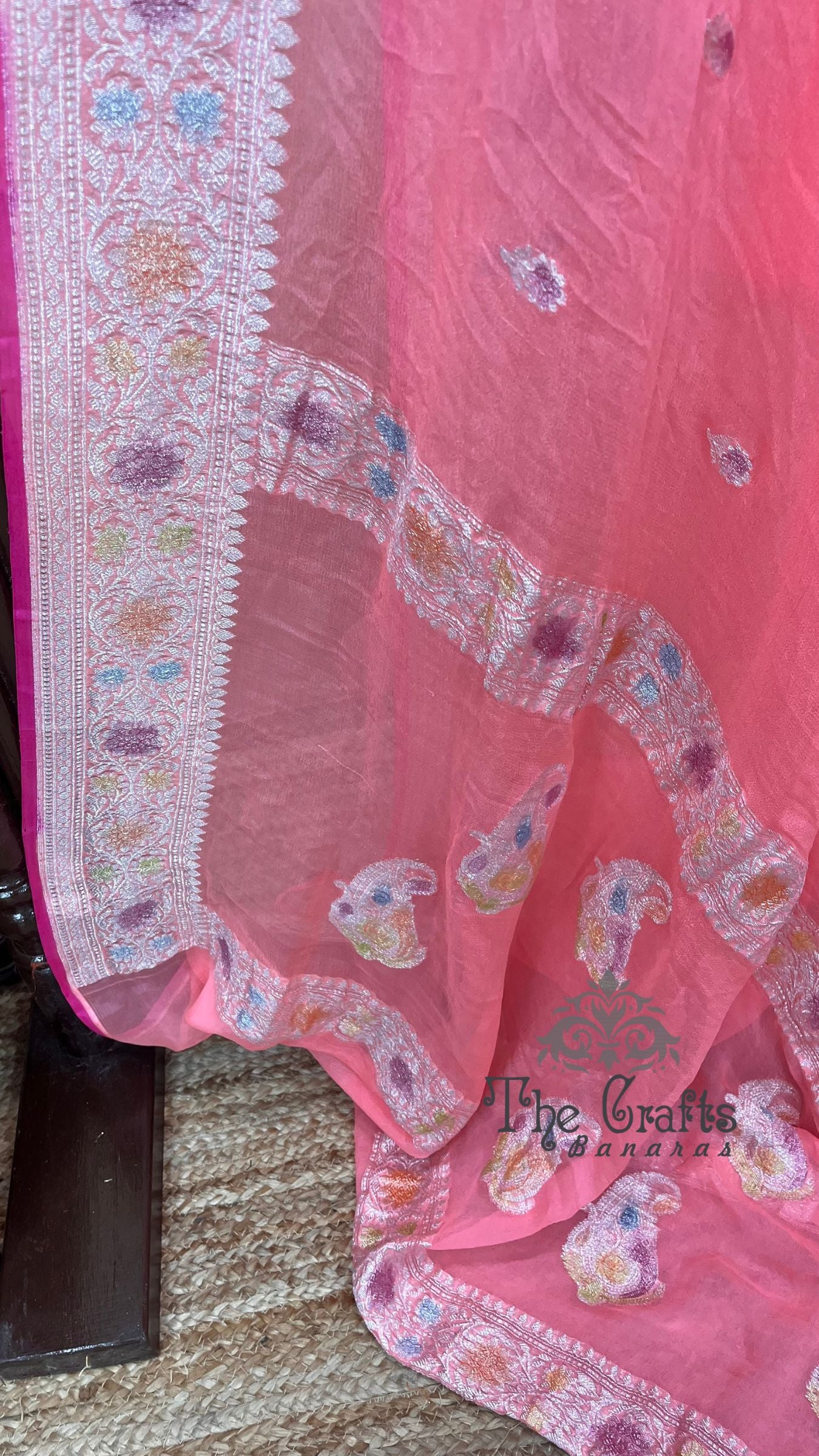 Pure Georgette Handloom Banarasi Saree - Silver Zari